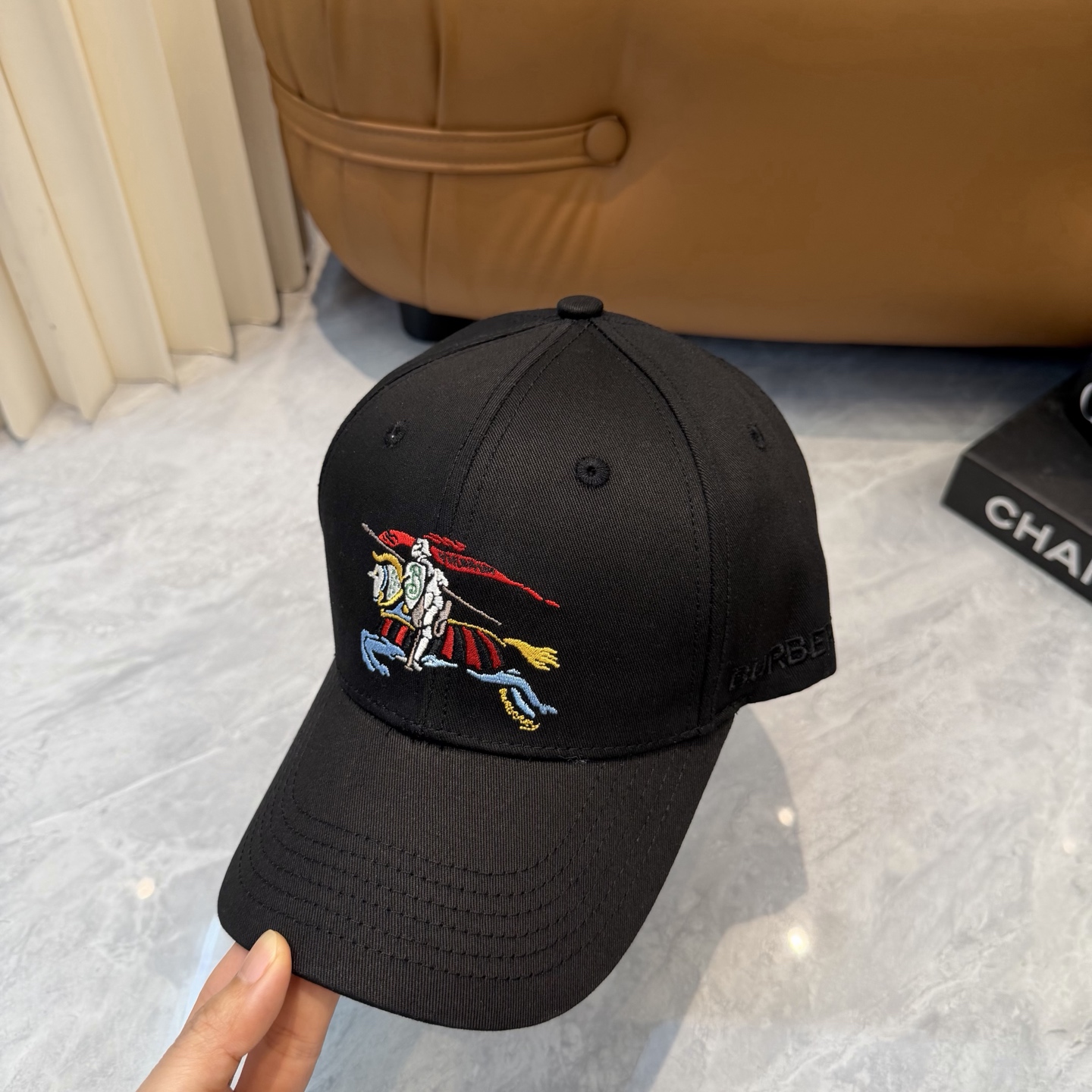 Burberry 巴宝莉BURBERRY 新款刺绣棒球帽 韩版新款英伦风定制款1:1 男女通用棒球帽 提花美邦工艺地质面料 高版品质质量