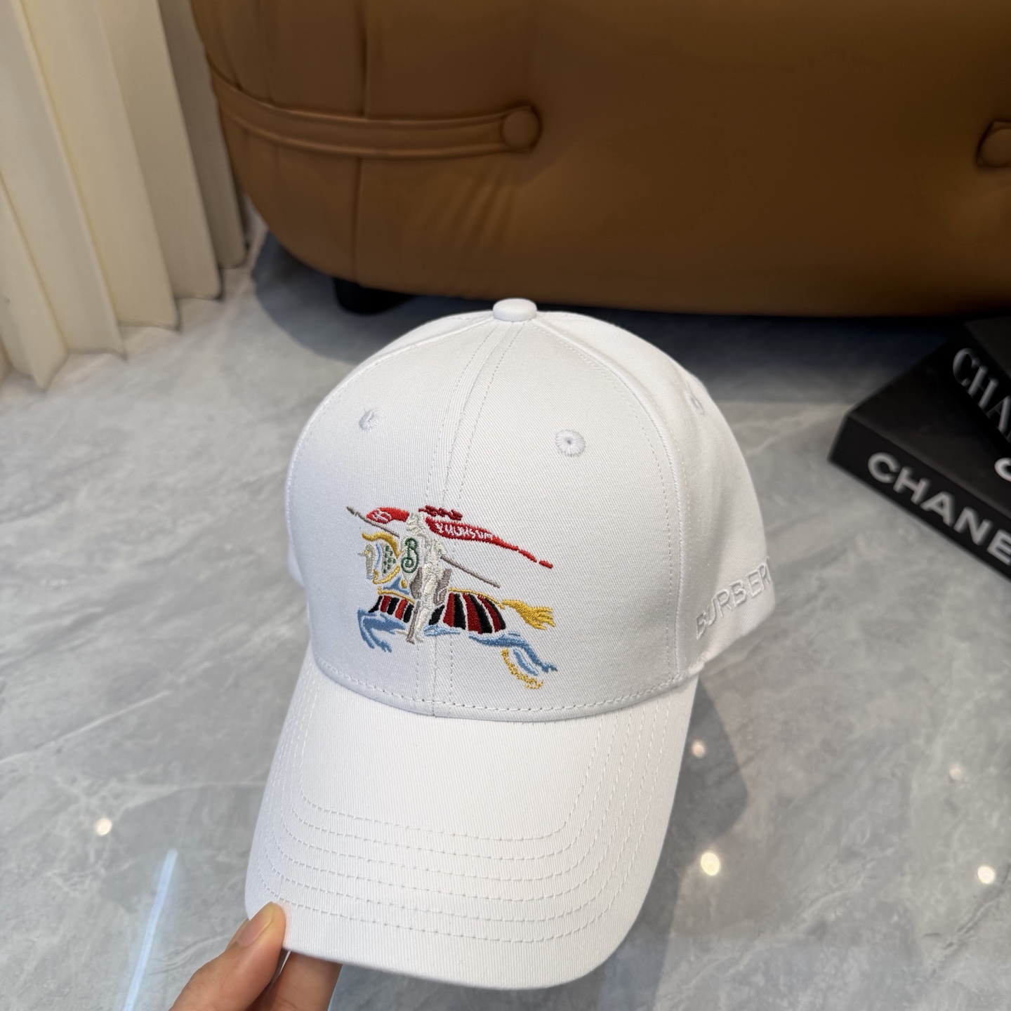 Burberry 巴宝莉BURBERRY 新款刺绣棒球帽 韩版新款英伦风定制款1:1 男女通用棒球帽 提花美邦工艺地质面料 高版品质质量