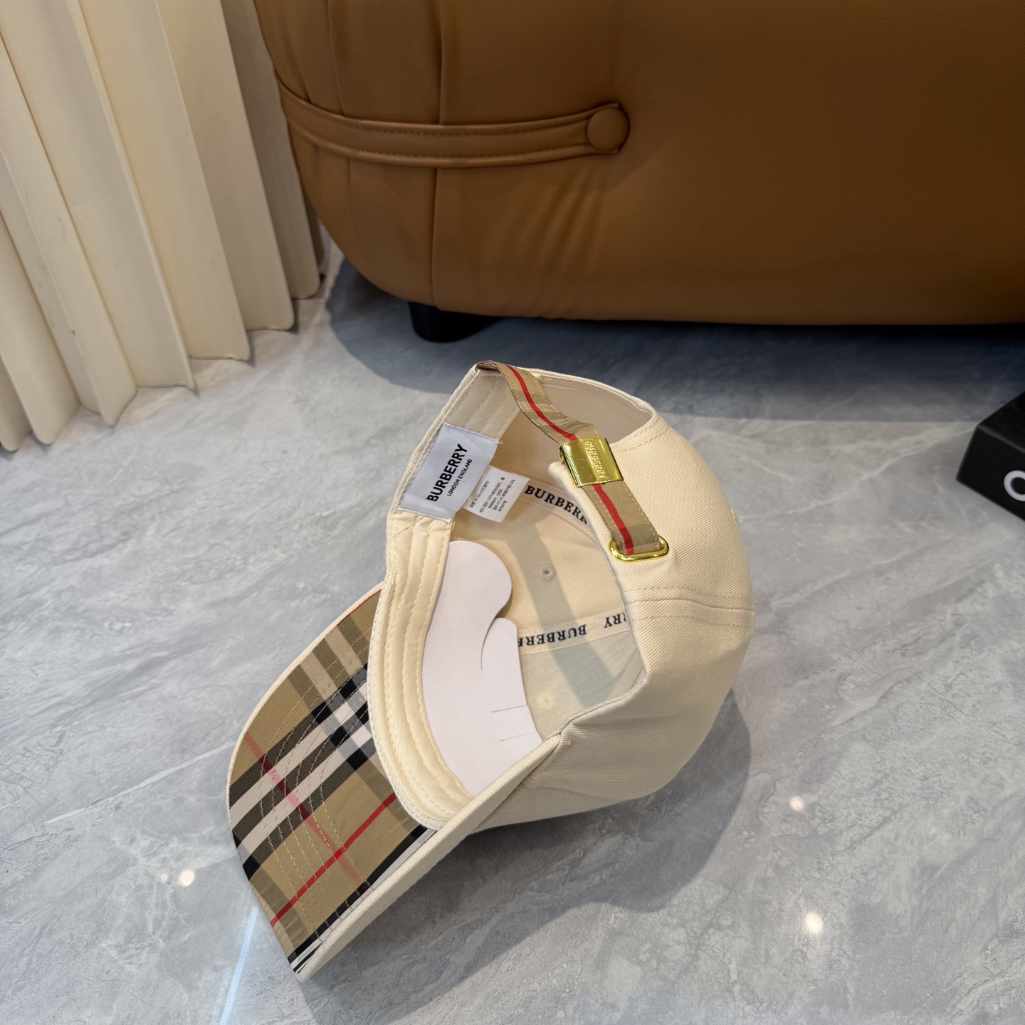 Burberry 巴宝莉BURBERRY 新款刺绣棒球帽 韩版新款英伦风定制款1:1 男女通用棒球帽 提花美邦工艺地质面料 高版品质质量