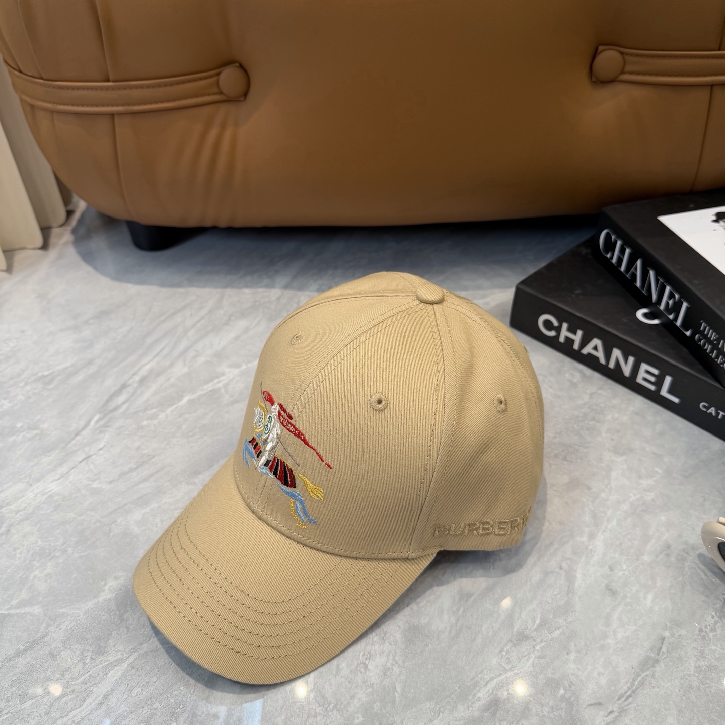 Burberry 巴宝莉BURBERRY 新款刺绣棒球帽 韩版新款英伦风定制款1:1 男女通用棒球帽 提花美邦工艺地质面料 高版品质质量