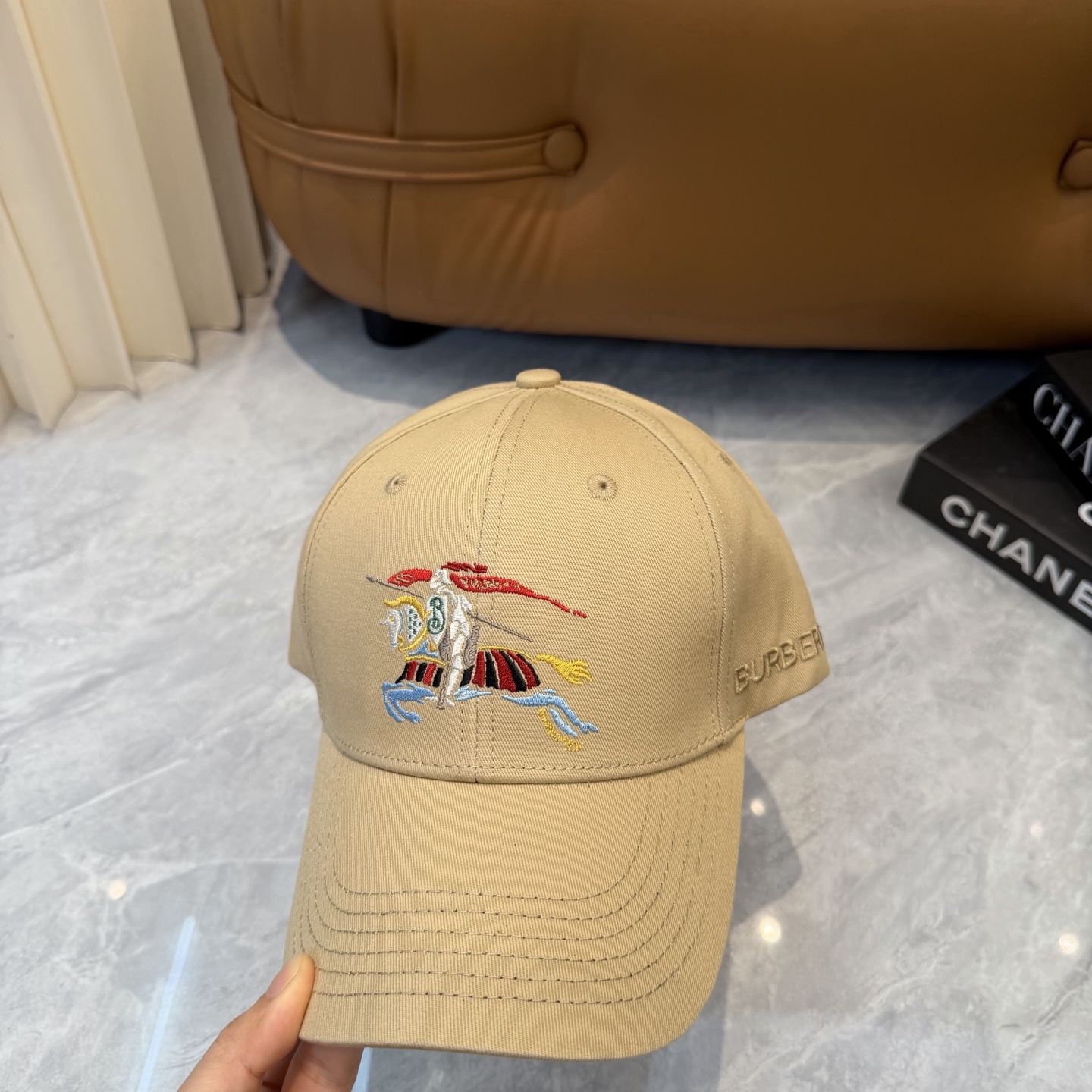Burberry 巴宝莉BURBERRY 新款刺绣棒球帽 韩版新款英伦风定制款1:1 男女通用棒球帽 提花美邦工艺地质面料 高版品质质量