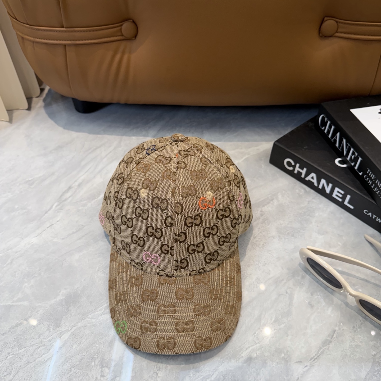 Gucci Gucci古奇新款 棒球帽， 1:1开模订制， 帆布面料+头层牛皮，轻盈透气 基础头围56，贴片可调节