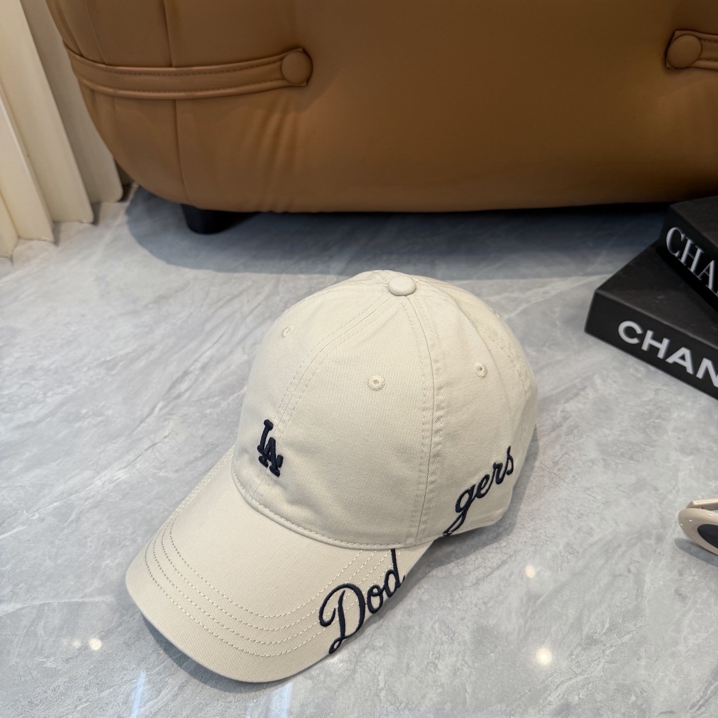 韩国正品MLB棒球帽。NY最新最火的帽子就在这👏👏最新款棒球帽刺绣男女情侣款鸭舌帽❗最新款 ，爆炸款全线