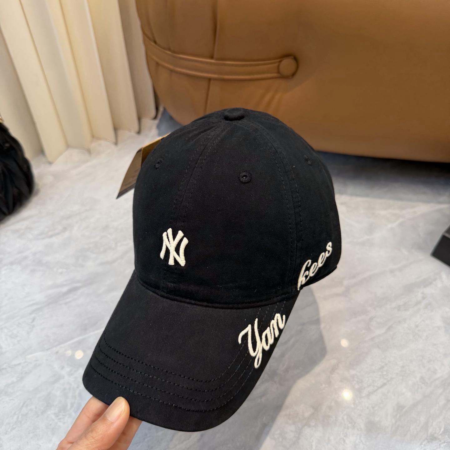 韩国正品MLB棒球帽。NY最新最火的帽子就在这👏👏最新款棒球帽刺绣男女情侣款鸭舌帽❗最新款 ，爆炸款全线