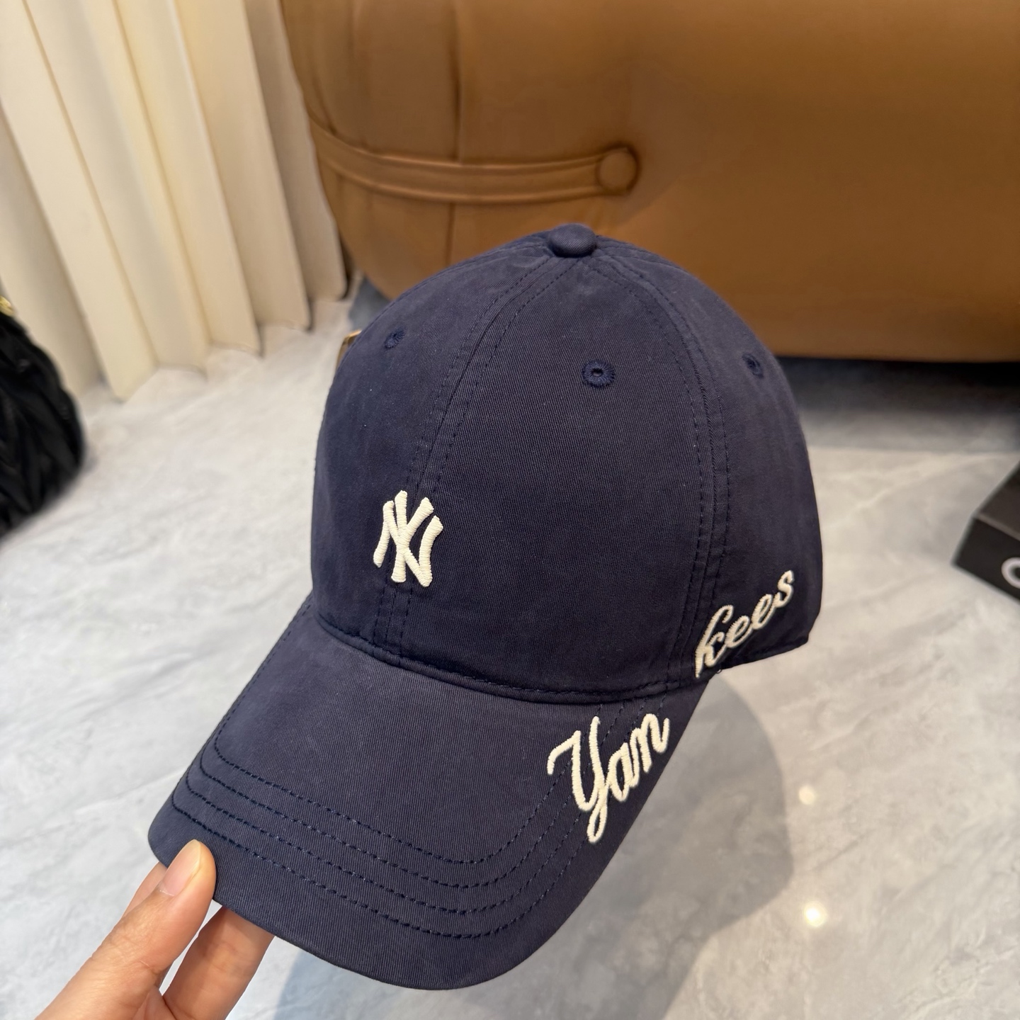 韩国正品MLB棒球帽。NY最新最火的帽子就在这👏👏最新款棒球帽刺绣男女情侣款鸭舌帽❗最新款 ，爆炸款全线