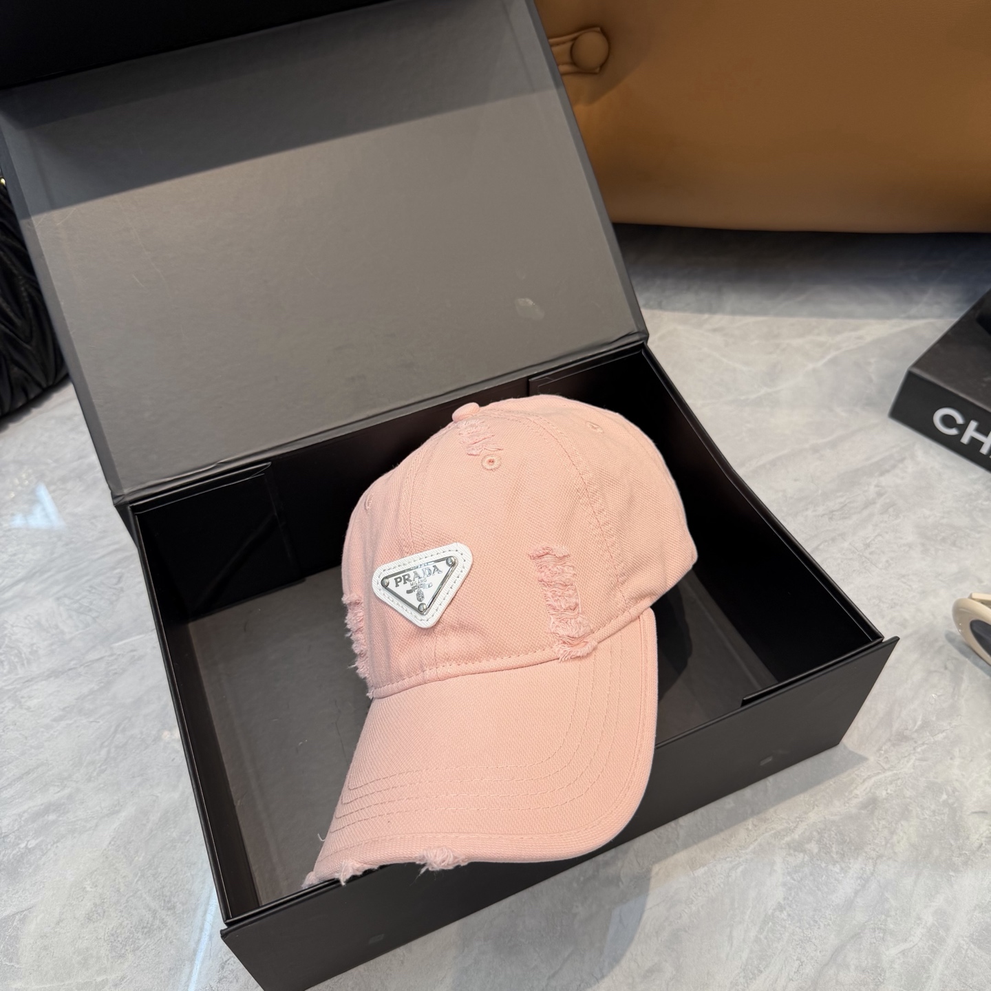 普拉达 Prada🆕新款个性棒球帽，高品质透气性巨佳，四季佩戴款高颜值时尚单品！男女同款