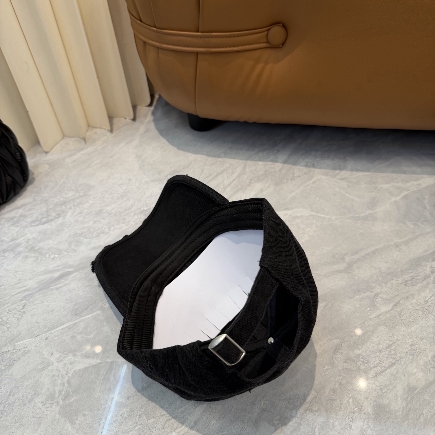 Chrome Hearts 克罗心 ，个性 十字架标志，休闲带点酷酷的感觉，中性款
