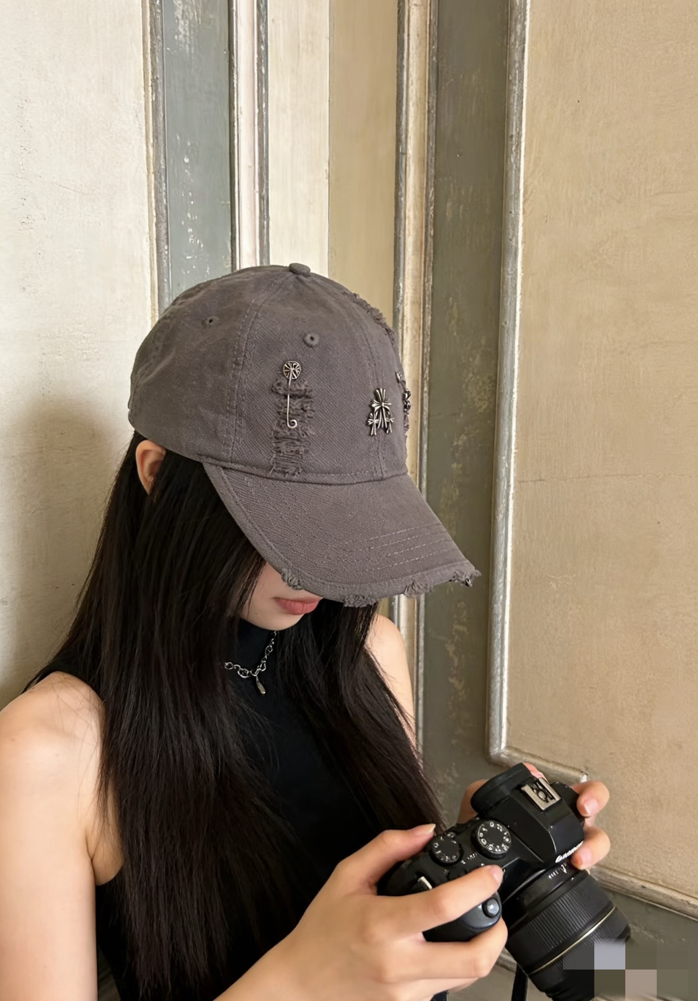 Chrome Hearts 克罗心 ，个性 十字架标志，休闲带点酷酷的感觉，中性款