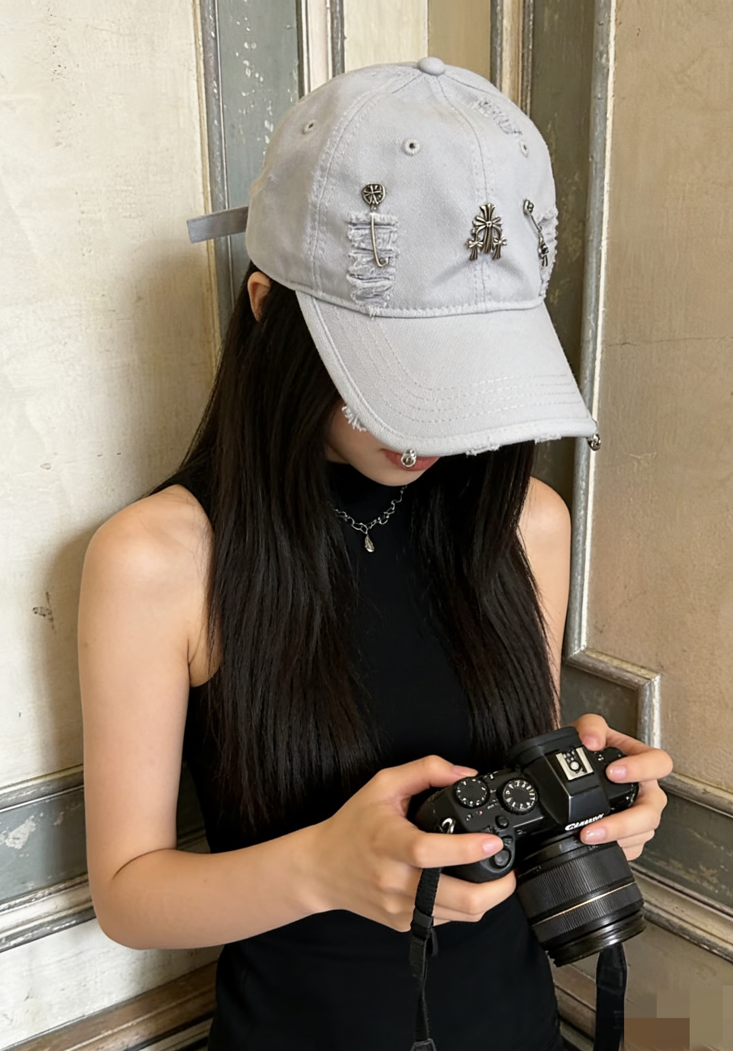 Chrome Hearts 克罗心 ，个性 十字架标志，休闲带点酷酷的感觉，中性款