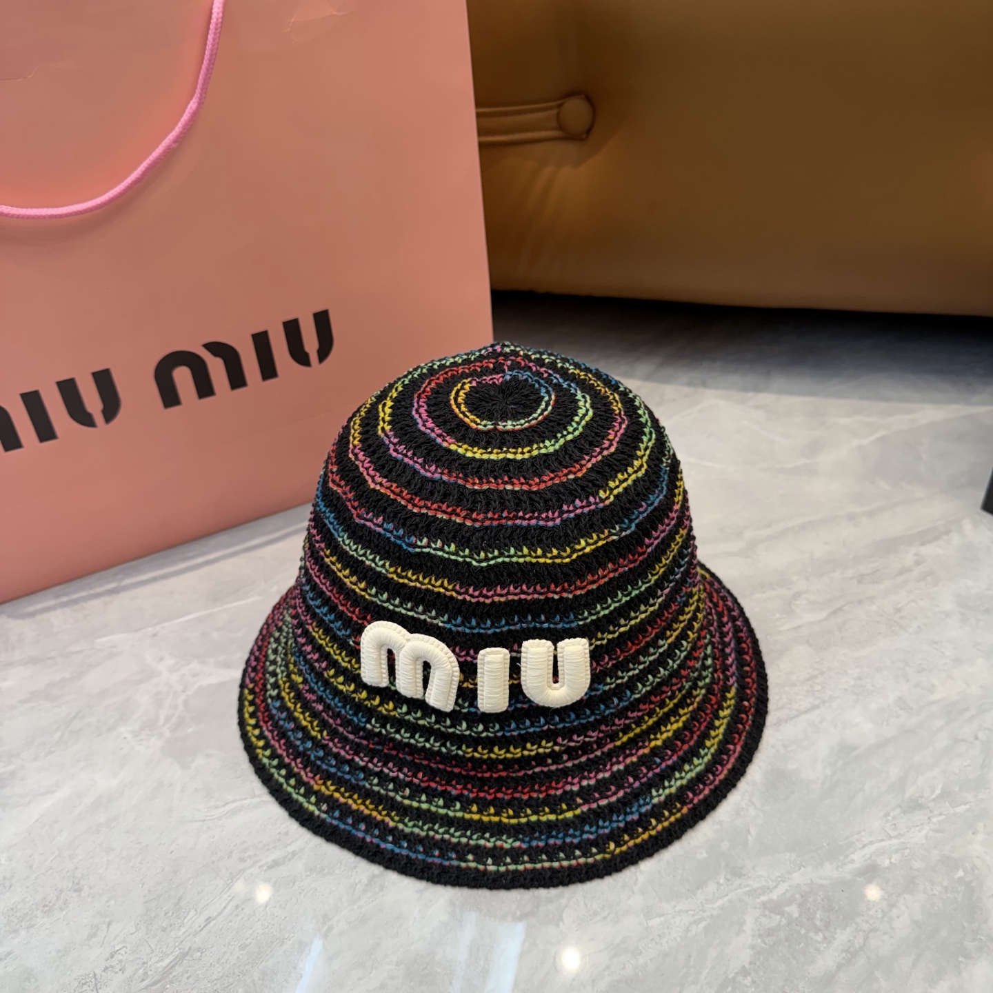 Miu Miu miumiu 谬针织盆帽 渔夫帽高密度制作 一顶 有品位的针织帽了~出街首选 帽型超美腻颜色妥妥
