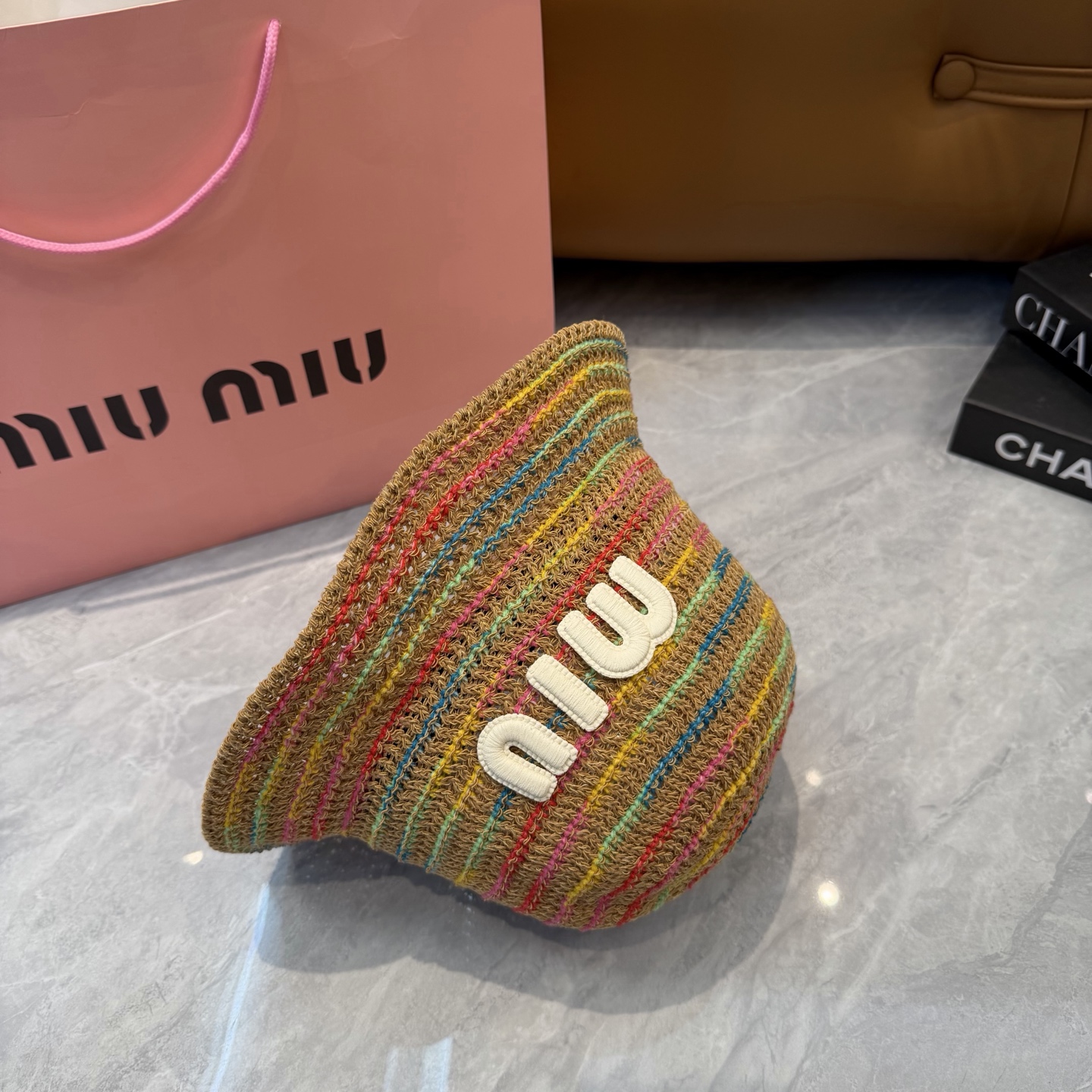 Miu Miu miumiu 谬针织盆帽 渔夫帽高密度制作 一顶 有品位的针织帽了~出街首选 帽型超美腻颜色妥妥