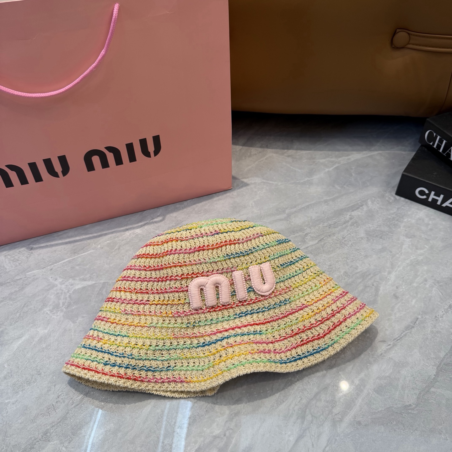 Miu Miu miumiu 谬针织盆帽 渔夫帽高密度制作 一顶 有品位的针织帽了~出街首选 帽型超美腻颜色妥妥
