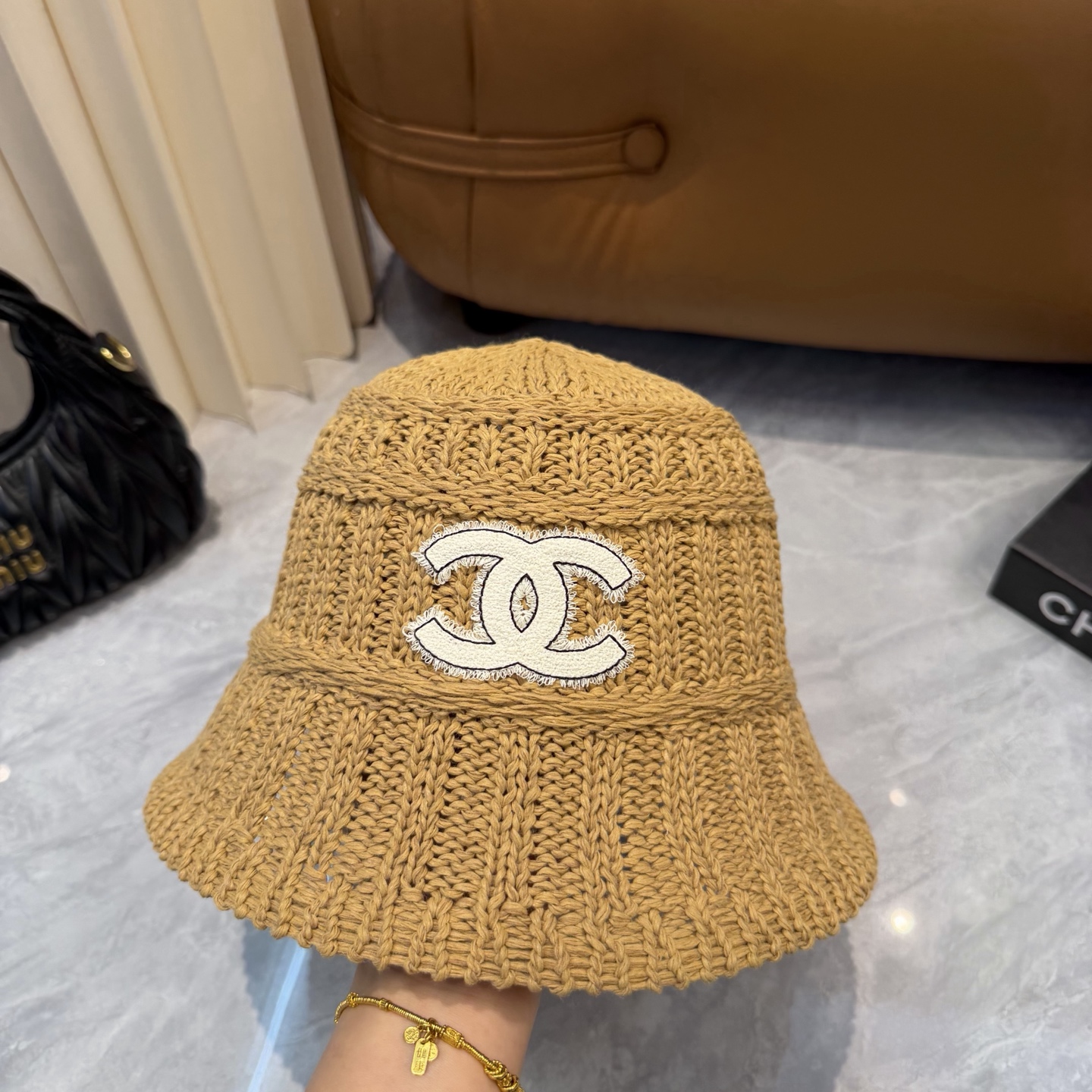 Chanel 香奈儿CHANEL 针织盆帽 渔夫帽高密度制作 一顶 有品位的针织帽了~出街首选 帽型超美腻颜色妥妥