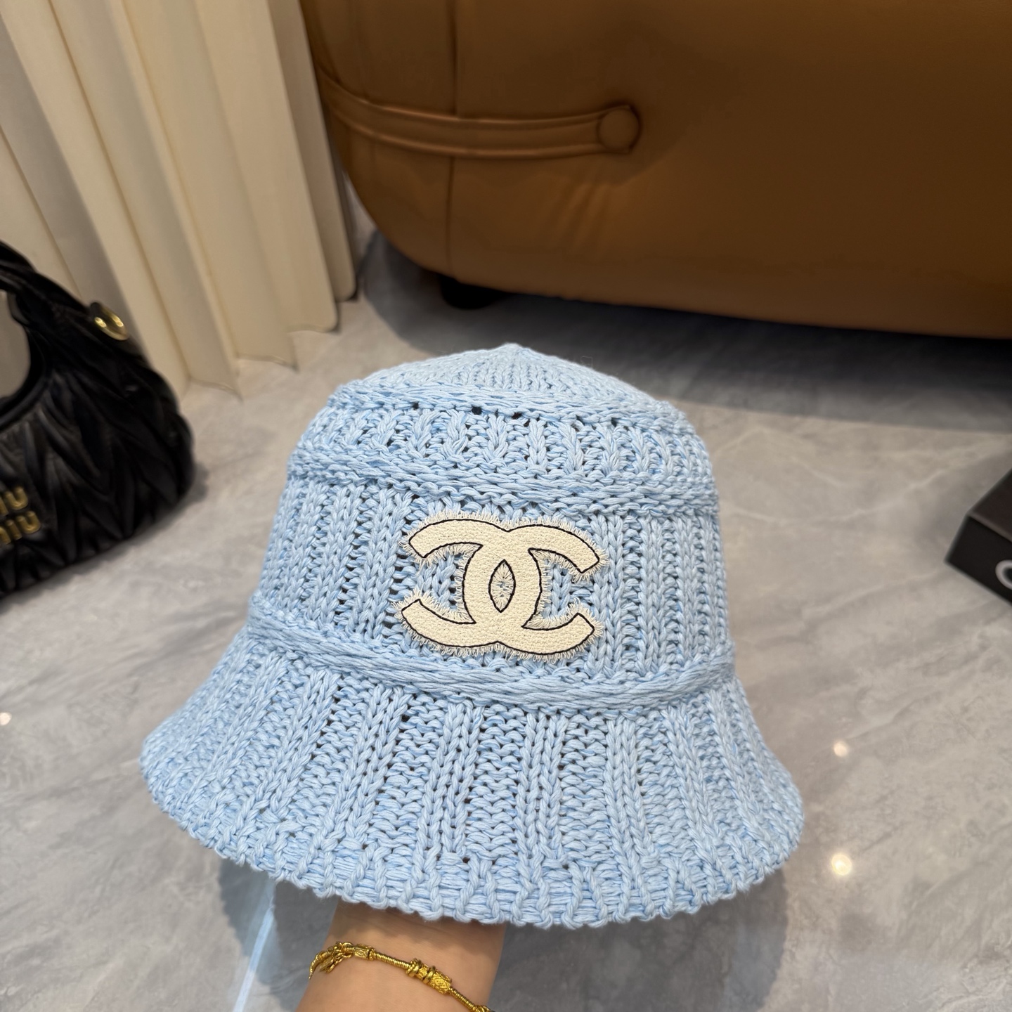 Chanel 香奈儿CHANEL 针织盆帽 渔夫帽高密度制作 一顶 有品位的针织帽了~出街首选 帽型超美腻颜色妥妥