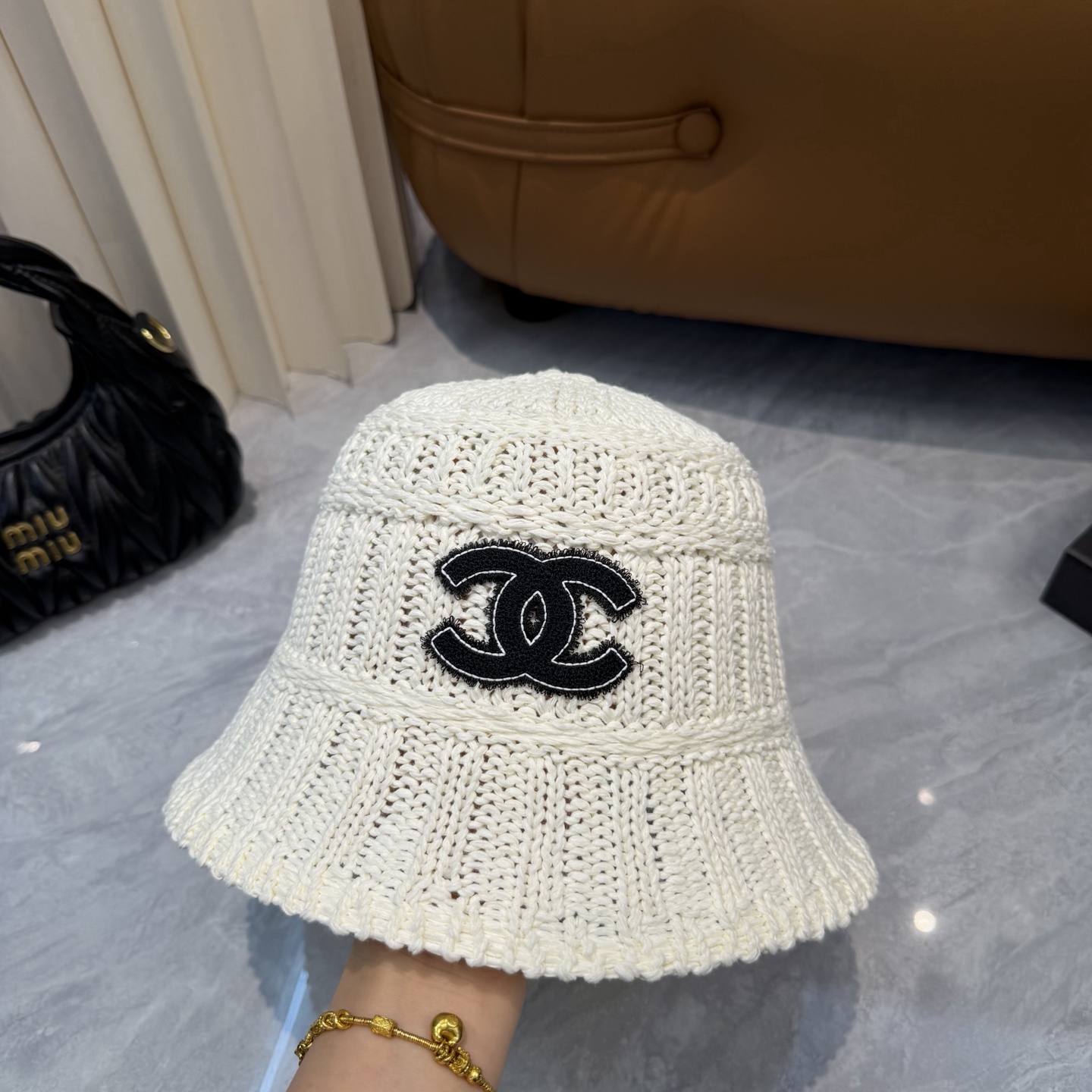 Chanel 香奈儿CHANEL 针织盆帽 渔夫帽高密度制作 一顶 有品位的针织帽了~出街首选 帽型超美腻颜色妥妥
