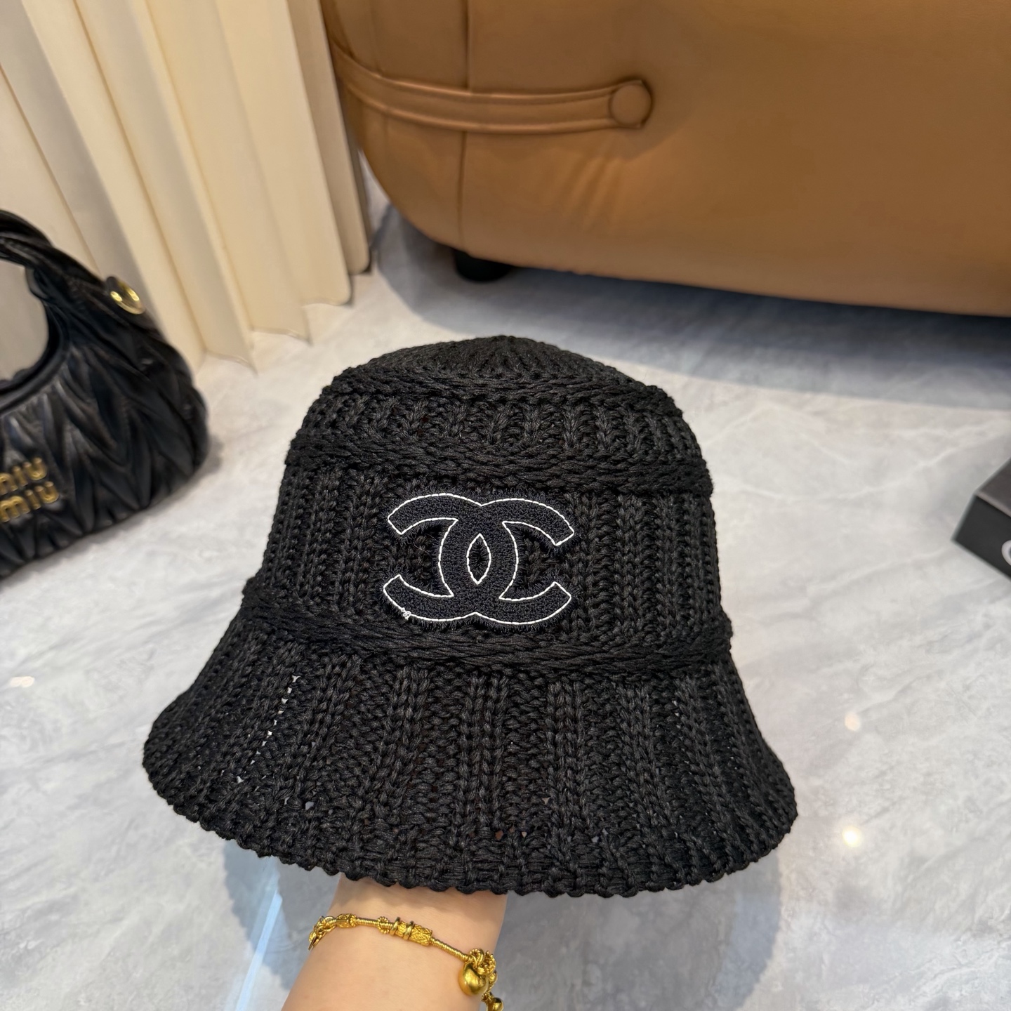 Chanel 香奈儿CHANEL 针织盆帽 渔夫帽高密度制作 一顶 有品位的针织帽了~出街首选 帽型超美腻颜色妥妥