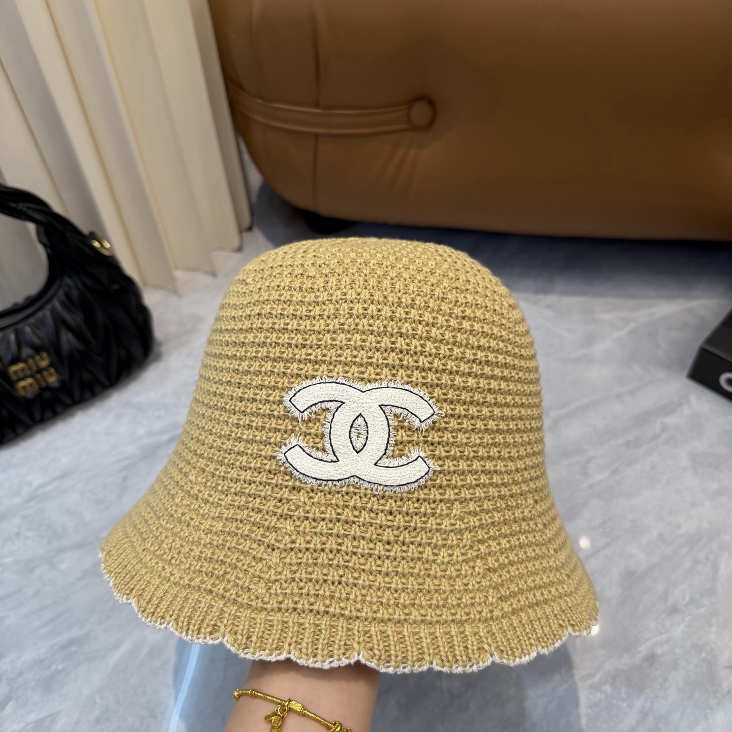 Chanel 香奈儿CHANEL 针织盆帽 渔夫帽高密度制作 一顶 有品位的针织帽了~出街首选 帽型超美腻颜色妥妥