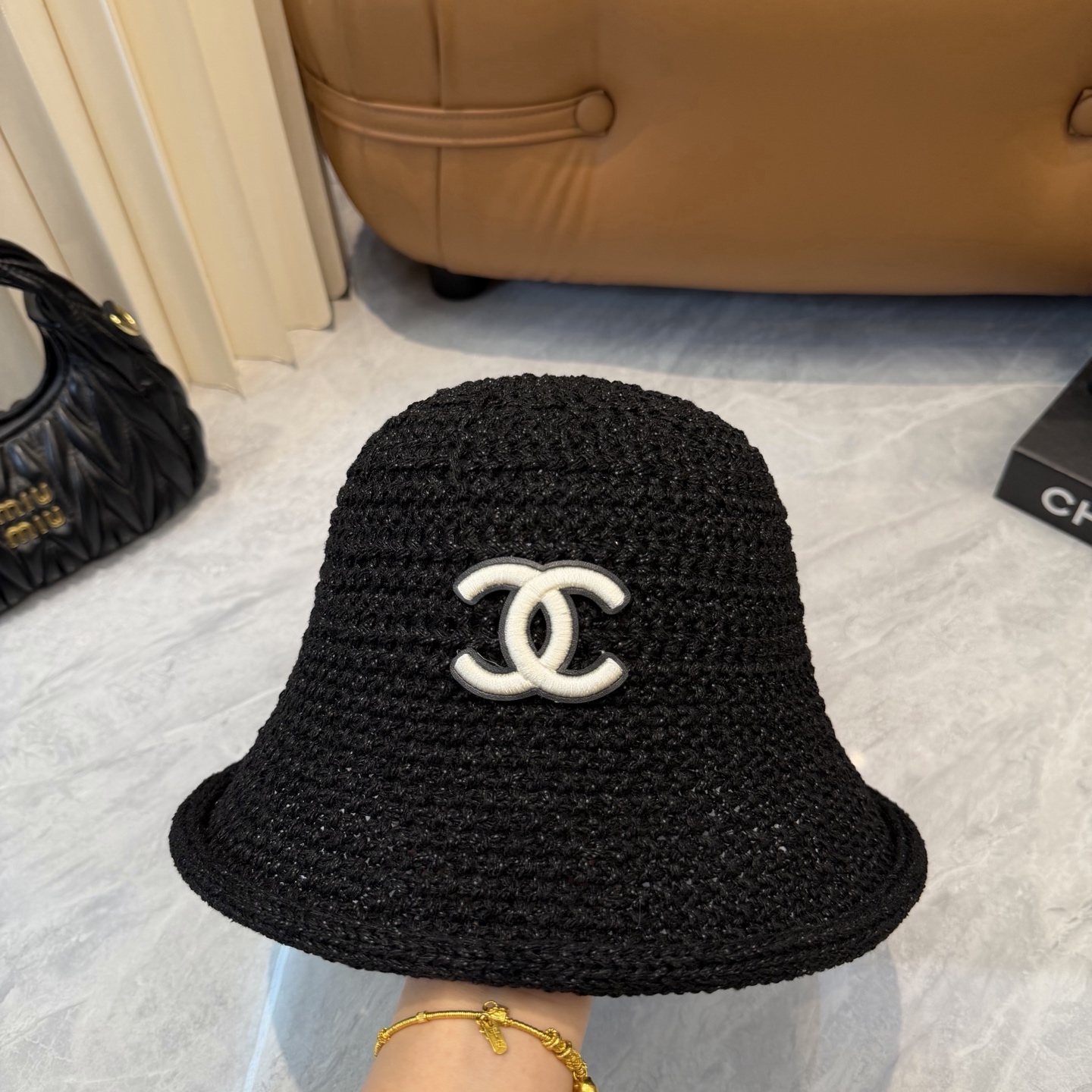 Chanel 香奈儿CHANEL 针织盆帽 渔夫帽高密度制作 一顶 有品位的针织帽了~出街首选 帽型超美腻颜色妥妥