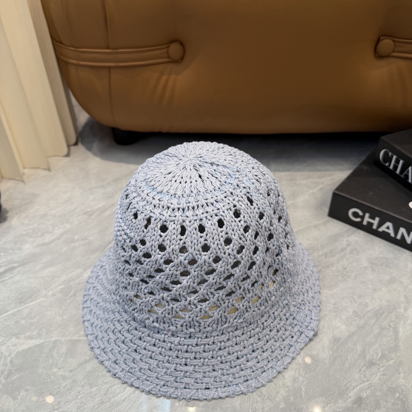 Prada 普拉达 针织盆帽，渔夫帽高密度制作，一顶 有品位的针织帽了~出街首选 帽型超美腻颜色妥妥，轻便携带 小仙女 头围57cm