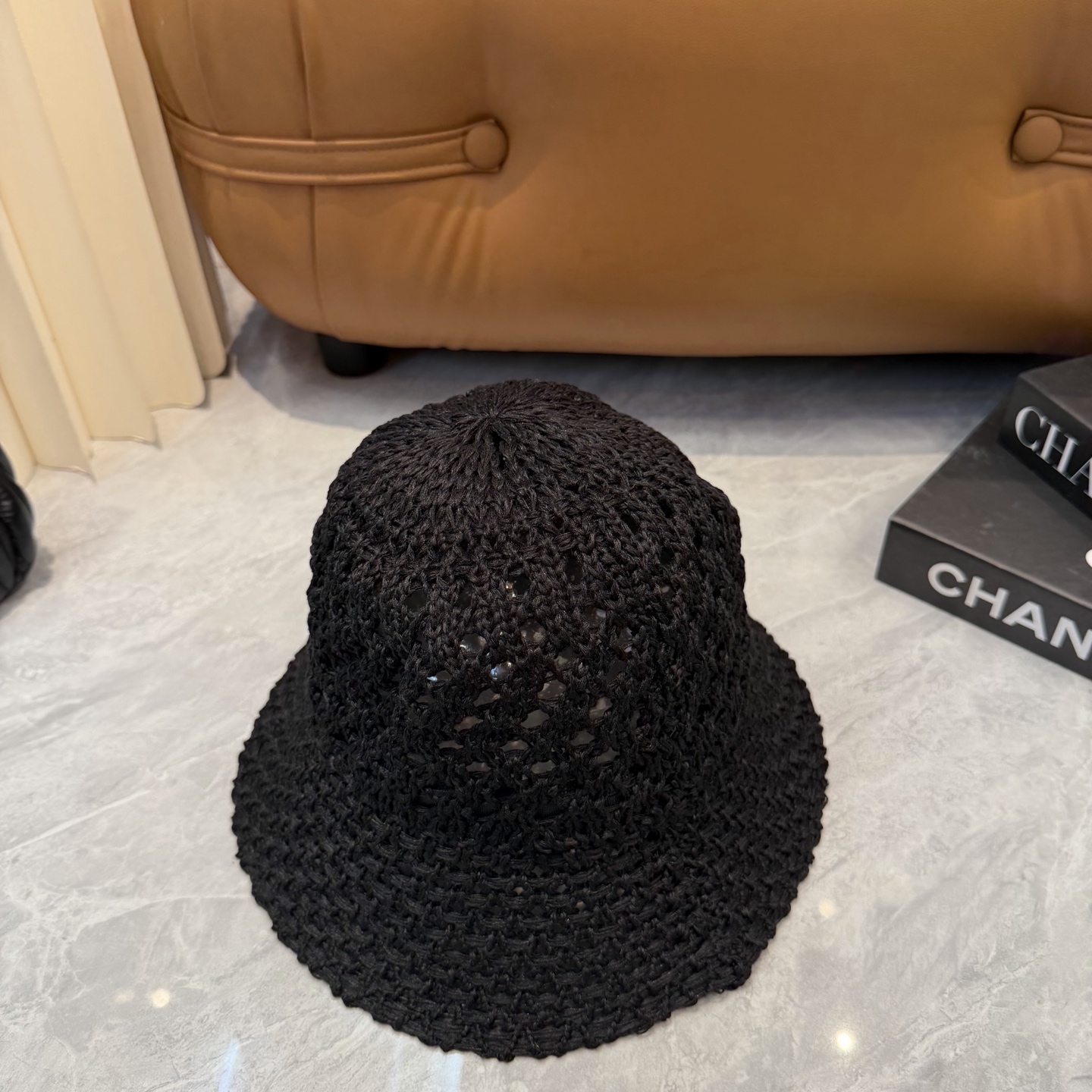 Prada 普拉达 针织盆帽，渔夫帽高密度制作，一顶 有品位的针织帽了~出街首选 帽型超美腻颜色妥妥，轻便携带 小仙女 头围57cm