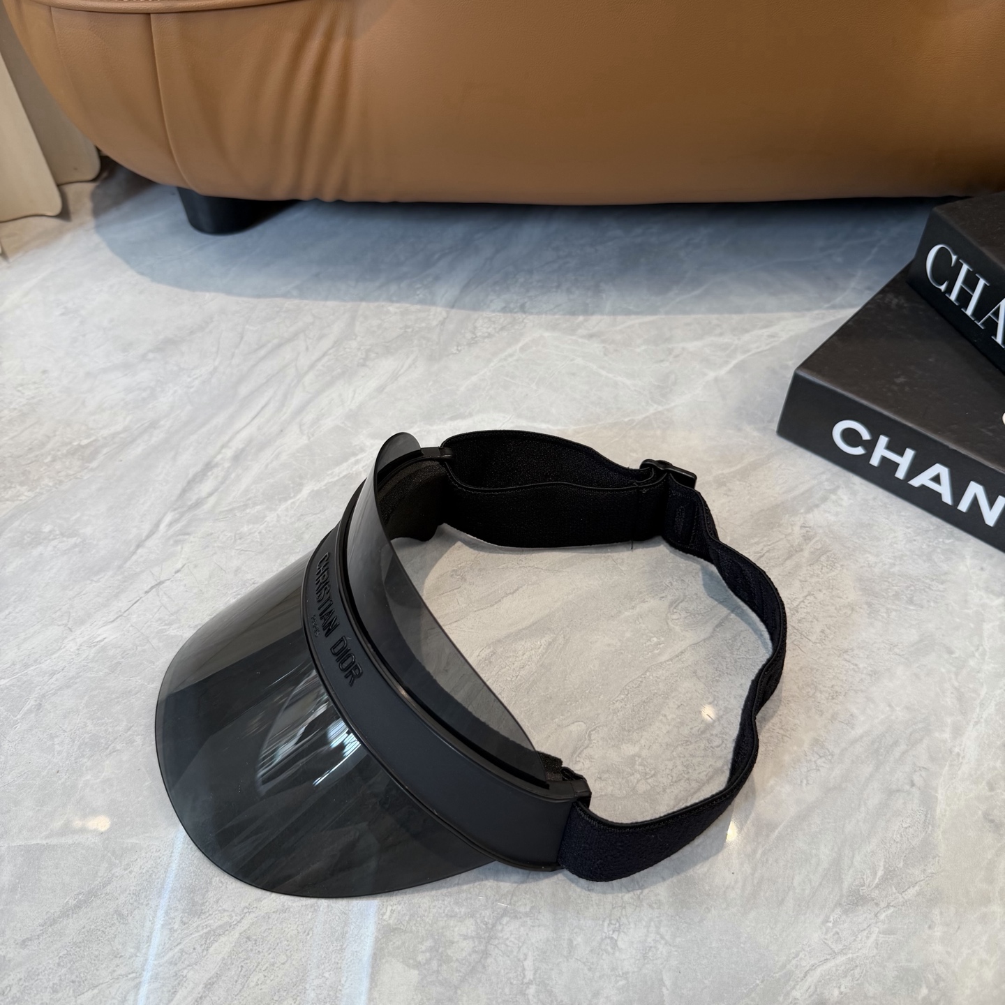 dior 加厚高品质眼镜遮阳帽 夏天里的革命！爆款眼镜帽总算到货啦dior 遮阳帽 夏天里的革命！唯一一