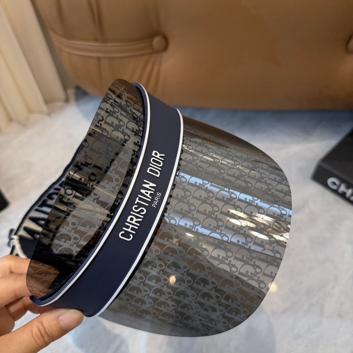 dior 加厚高品质眼镜遮阳帽 夏天里的革命！爆款眼镜帽总算到货啦dior 遮阳帽 夏天里的革命！唯一一
