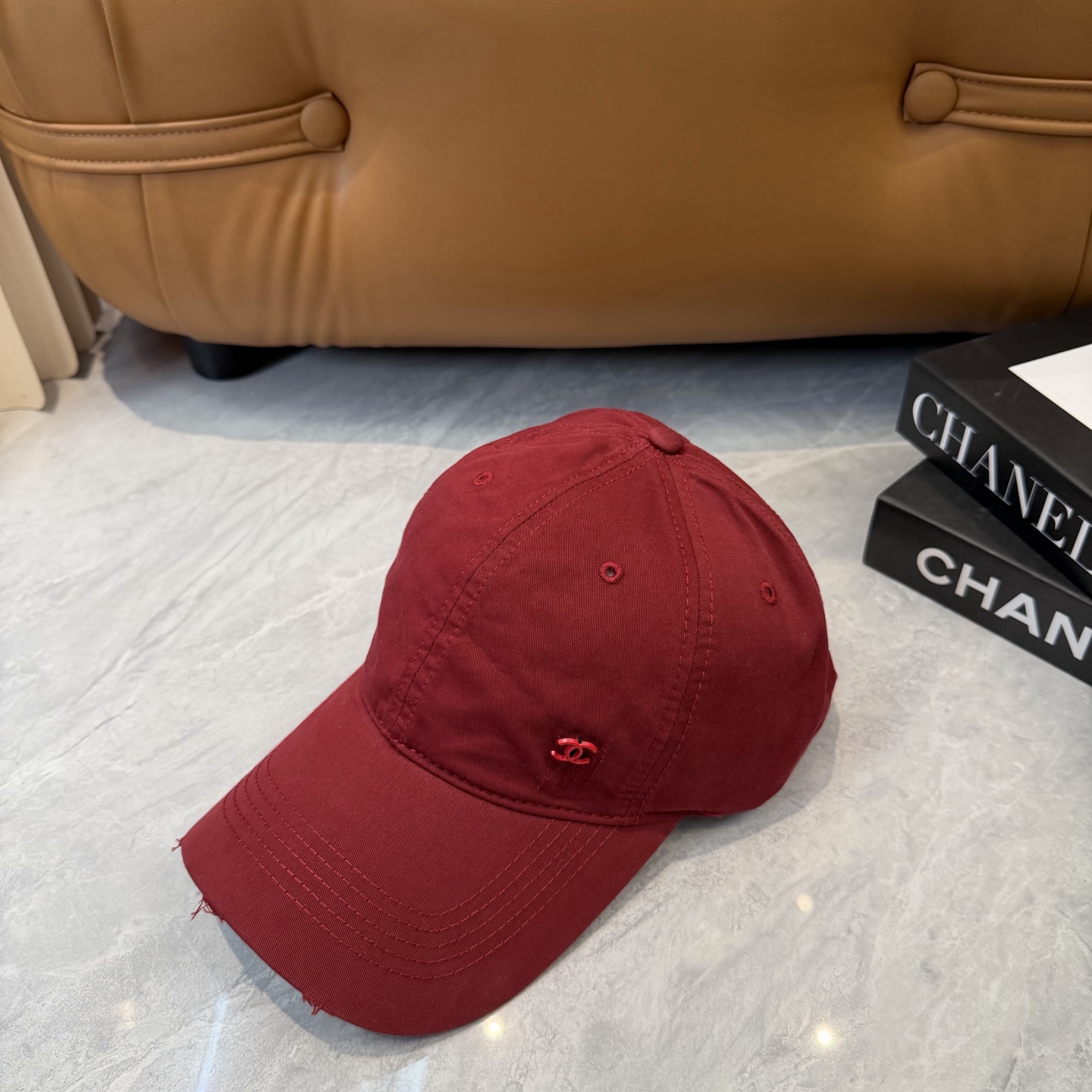 【CHANEL香奈儿】新款简约小香logo棒球帽，新款出货，大牌款超好搭配，赶紧入手！
