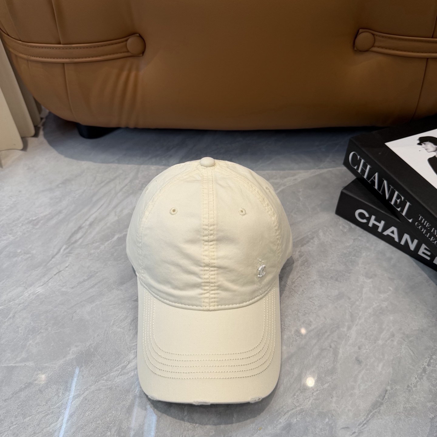【CHANEL香奈儿】新款简约小香logo棒球帽，新款出货，大牌款超好搭配，赶紧入手！