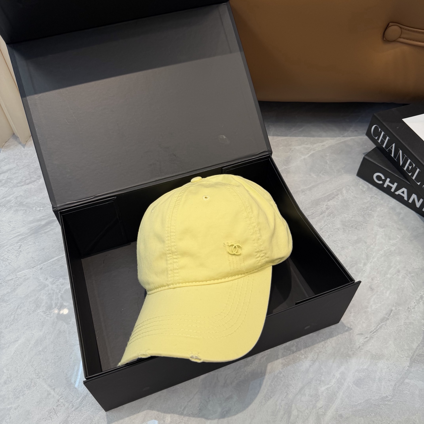 【CHANEL香奈儿】新款简约小香logo棒球帽，新款出货，大牌款超好搭配，赶紧入手！