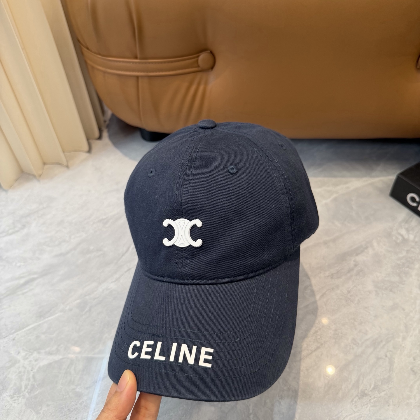 Celine 配防尘袋【CELINE赛琳】新款简约棒球帽，新款 ， 款超好搭配，赶紧入手