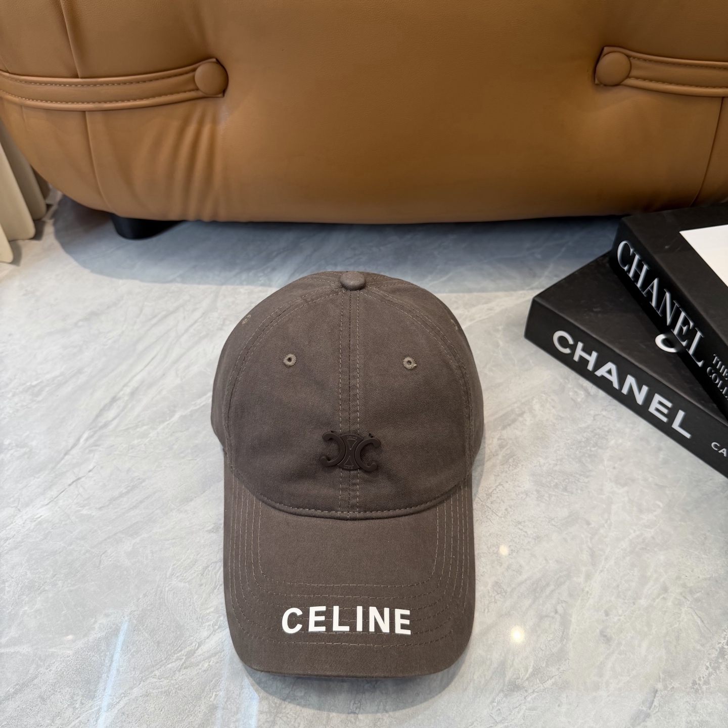 Celine 配防尘袋【CELINE赛琳】新款简约棒球帽，新款 ， 款超好搭配，赶紧入手