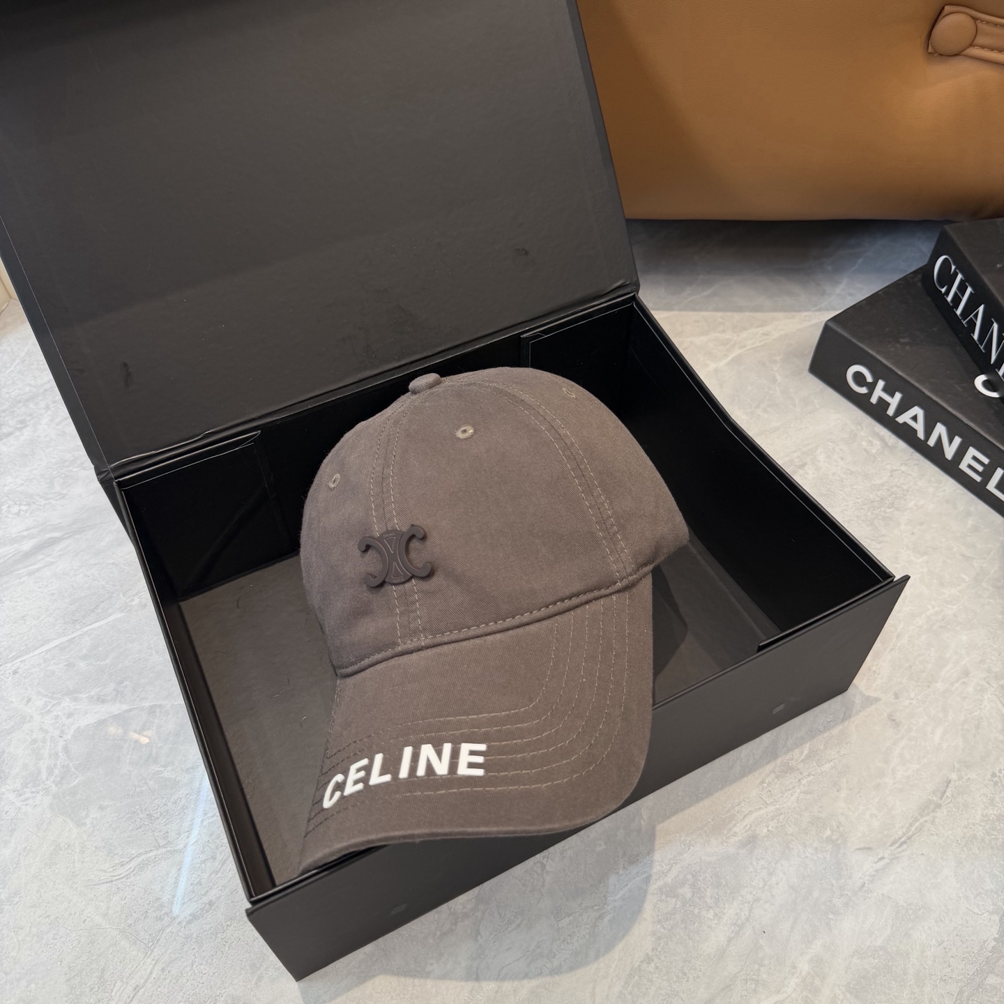 配防尘袋【CELINE赛琳】新款简约棒球帽，新款出货，大牌款超好搭配，赶紧入手！