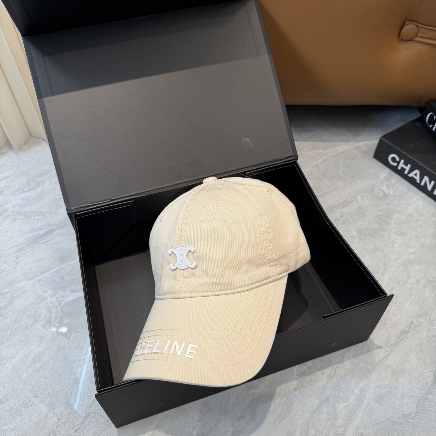 配防尘袋【CELINE赛琳】新款简约棒球帽，新款出货，大牌款超好搭配，赶紧入手！