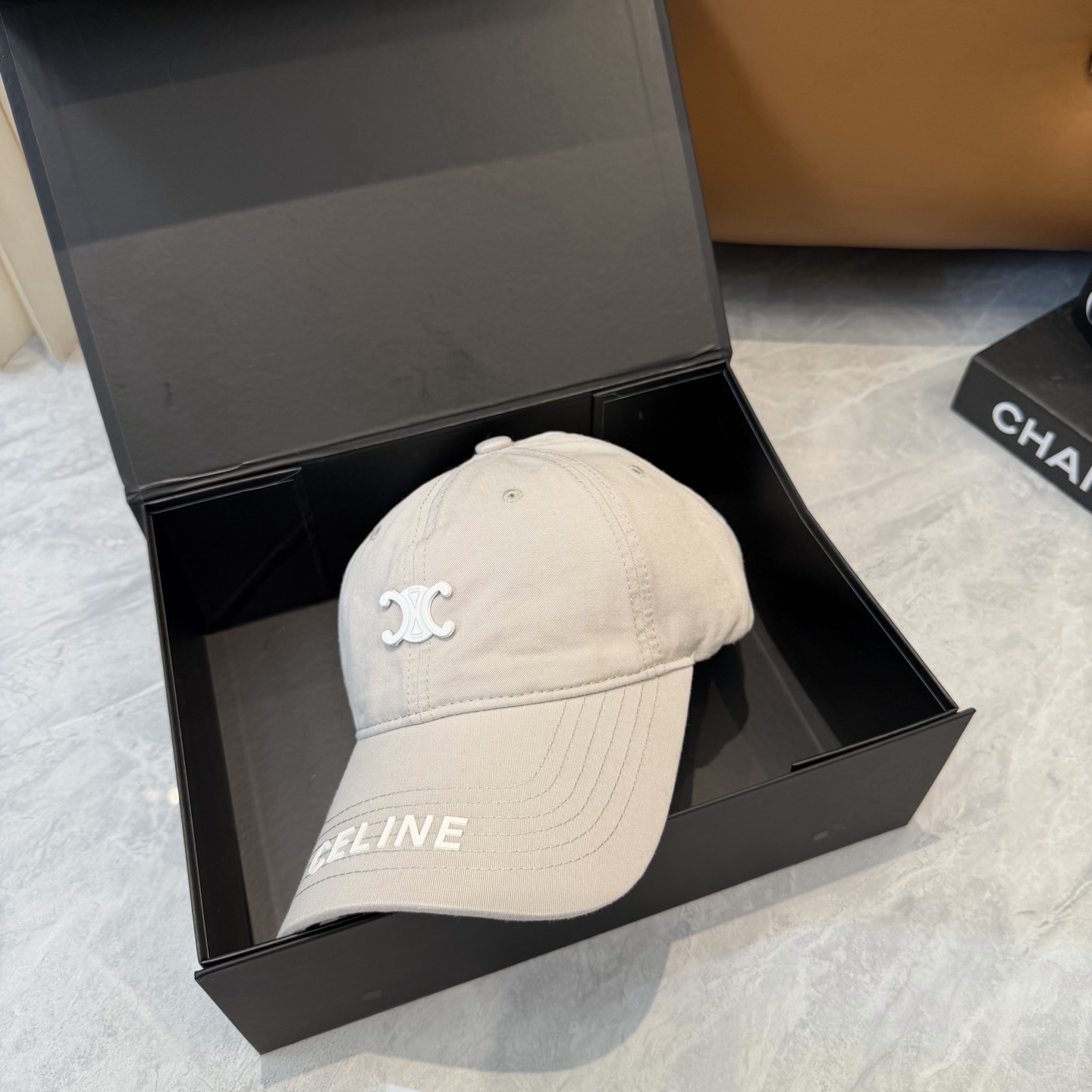 配防尘袋【CELINE赛琳】新款简约棒球帽，新款出货，大牌款超好搭配，赶紧入手！