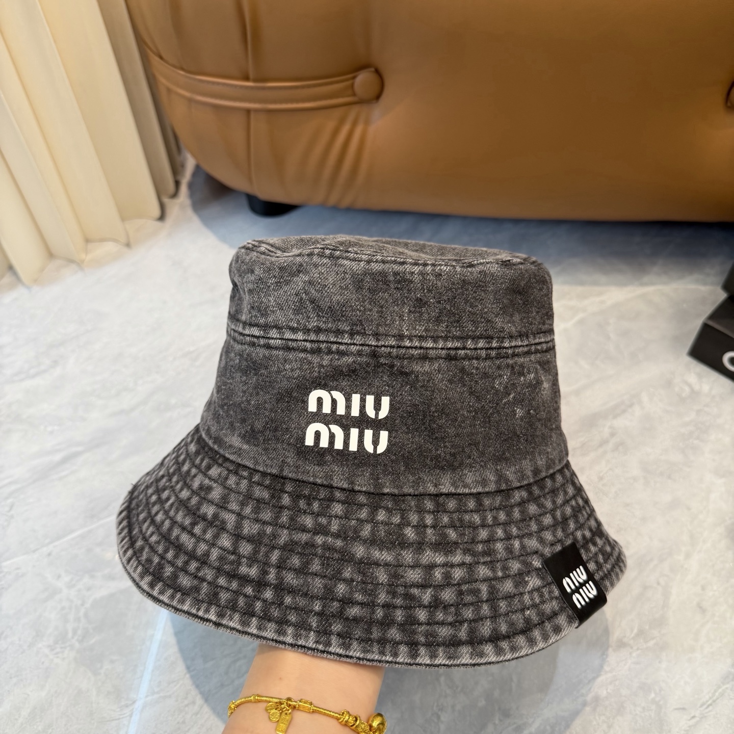 【Miumiu缪缪】新款牛仔订单款渔夫帽，大牌款超好搭配，赶紧入手！