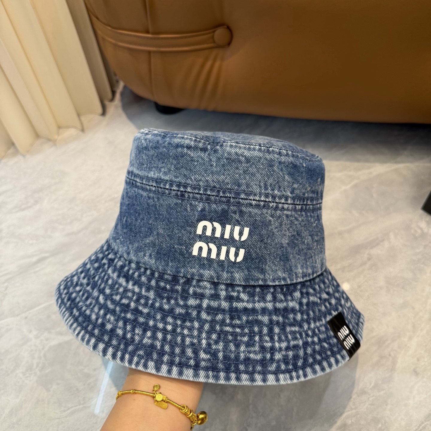 【Miumiu缪缪】新款牛仔订单款渔夫帽，大牌款超好搭配，赶紧入手！