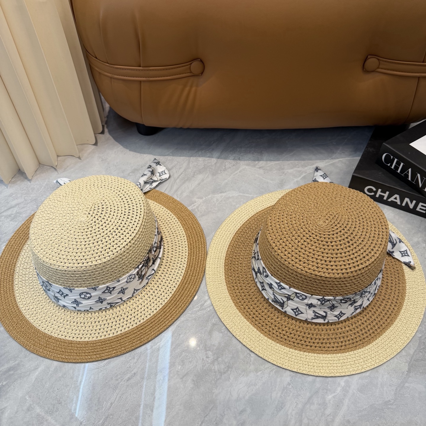 🌹LV草帽👒新款飘带🎀爆款👉高端品质，LV礼帽👒个性时尚，霸气十足，做工细节精细，👍百搭单品～出街首选，