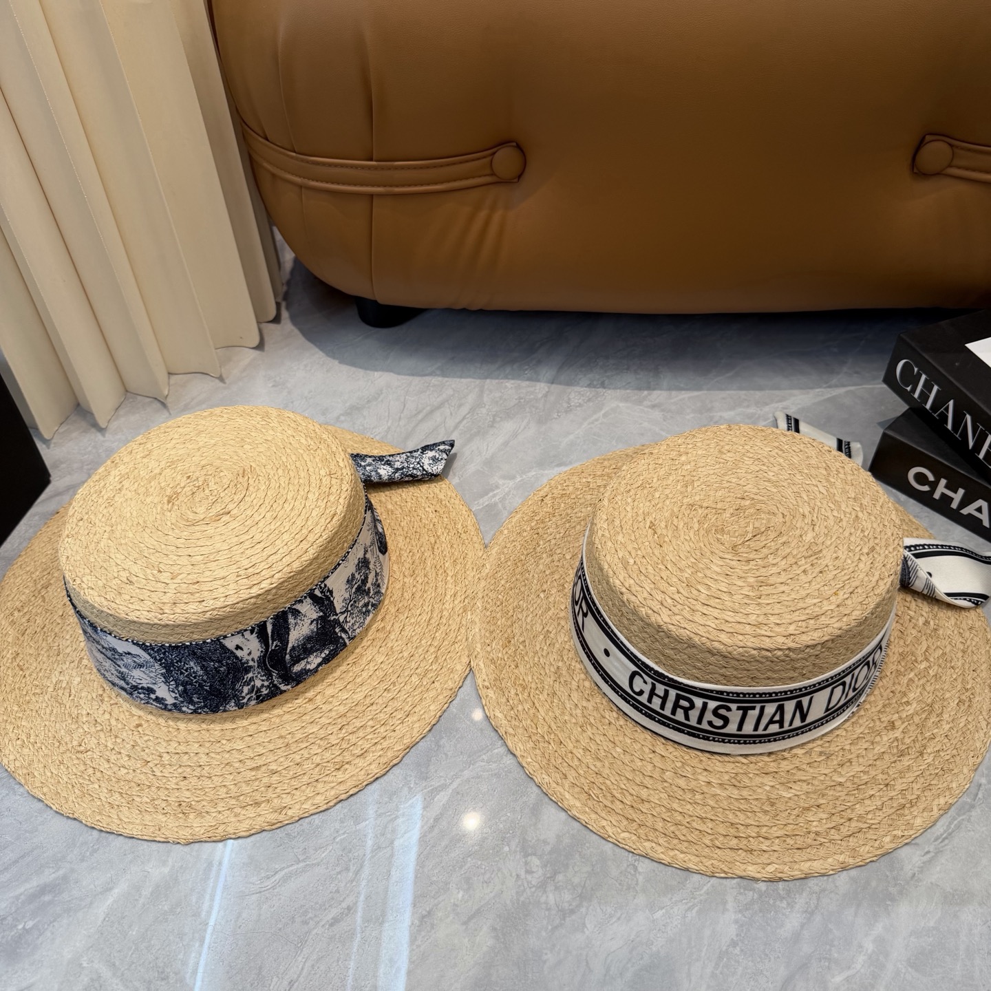 🌹LV 新款拉菲草飘带🎀爆款草帽👉高端品质，LV礼帽👒个性时尚，霸气十足，做工细节精细，👍百搭单品～出街