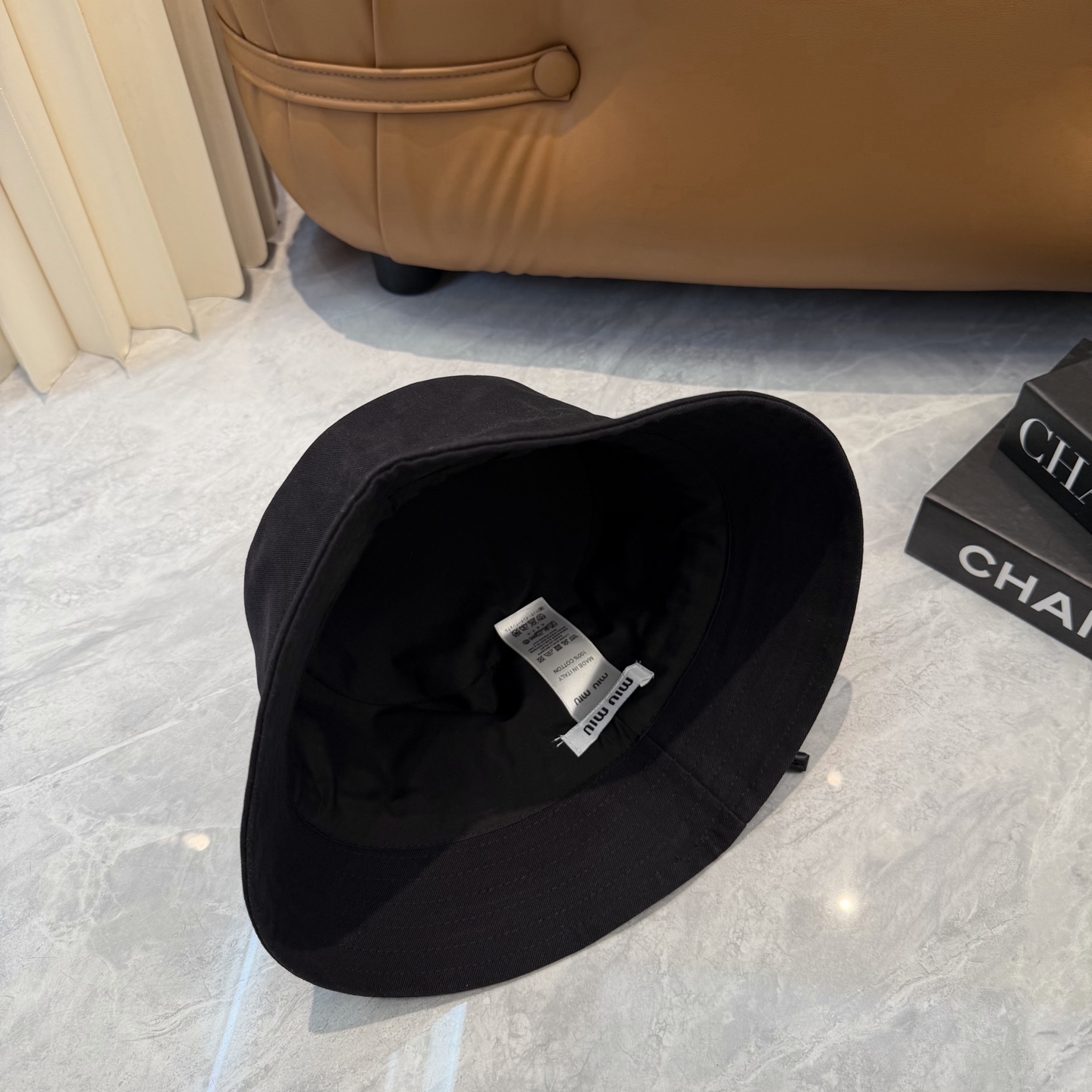 💛配防尘袋. 【Miumiu缪缪】新款订单款刺绣渔夫帽🧢大牌款超好搭配，赶紧入手！
