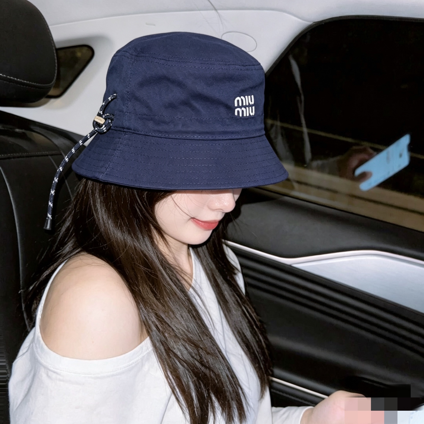 💛配防尘袋. 【Miumiu缪缪】新款订单款刺绣渔夫帽🧢大牌款超好搭配，赶紧入手！