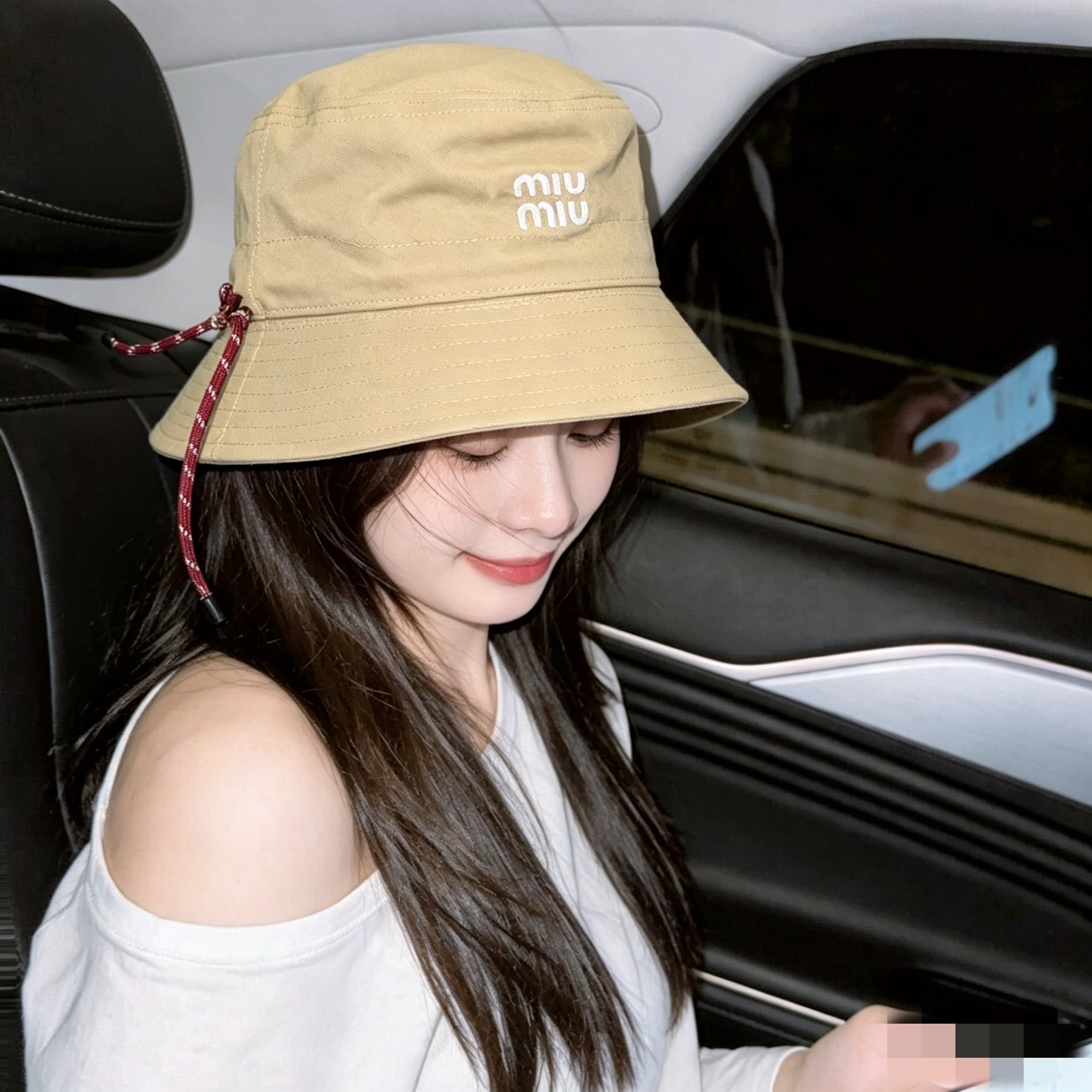 💛配防尘袋. 【Miumiu缪缪】新款订单款刺绣渔夫帽🧢大牌款超好搭配，赶紧入手！
