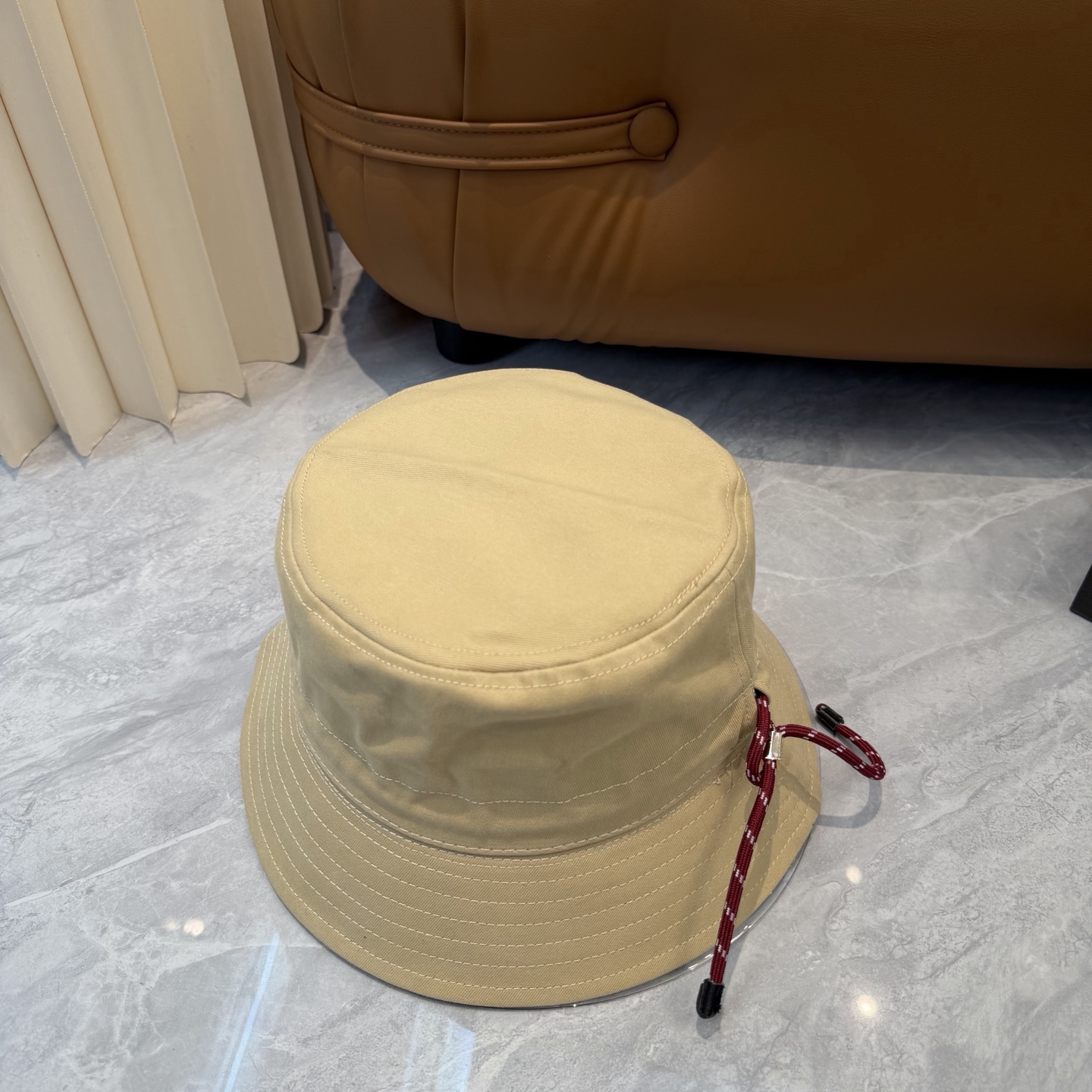 💛配防尘袋. 【Miumiu缪缪】新款订单款刺绣渔夫帽🧢大牌款超好搭配，赶紧入手！