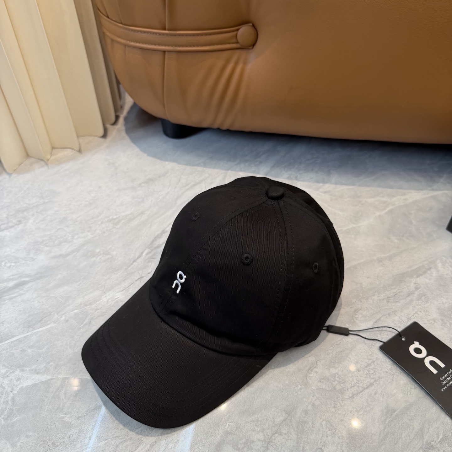 〈昂跑 On〉新款棒球帽，专柜常年热卖款，口碑极佳，轻盈透气！质量超赞，基础头围56，可调节。