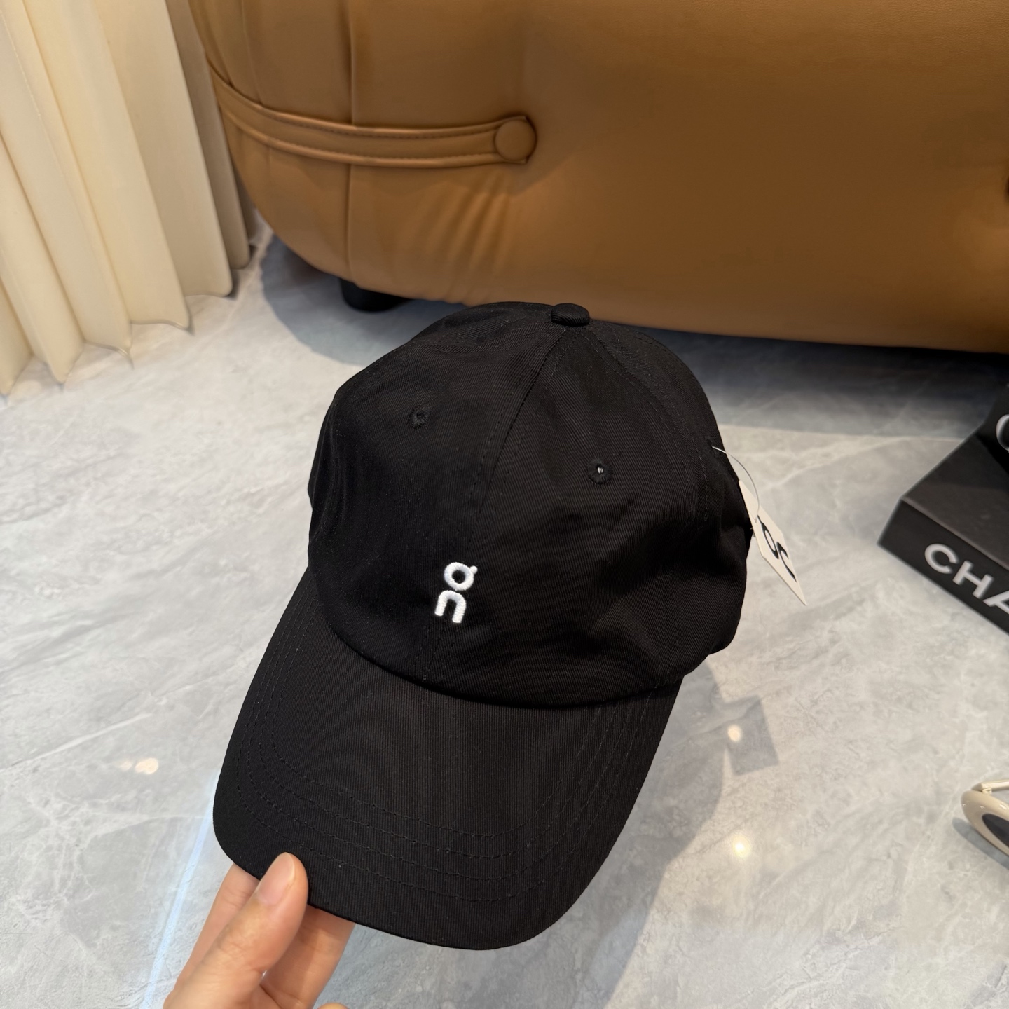 〈昂跑 On〉新款棒球帽，专柜常年热卖款，口碑极佳，轻盈透气！质量超赞，基础头围56，可调节。