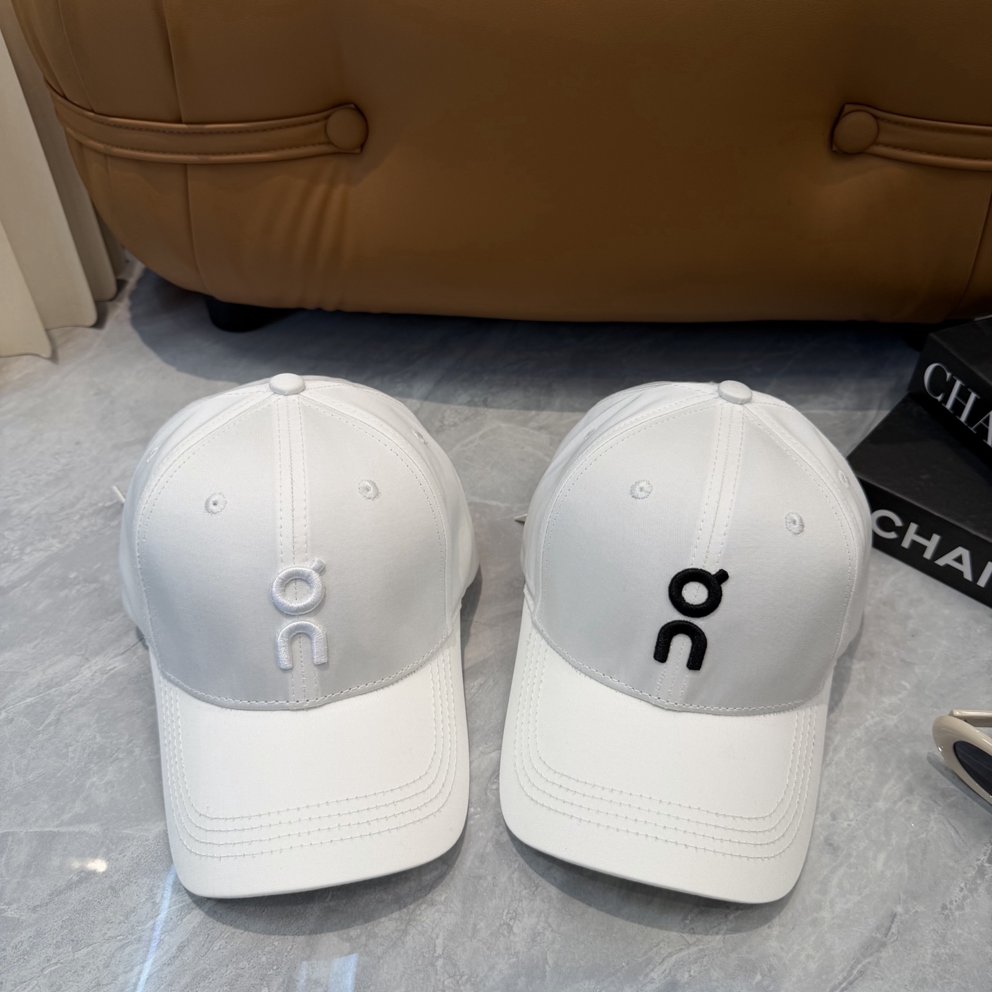 〈昂跑 On〉新款棒球帽，专柜常年热卖款，口碑极佳，轻盈透气！质量超赞，基础头围56，可调节。