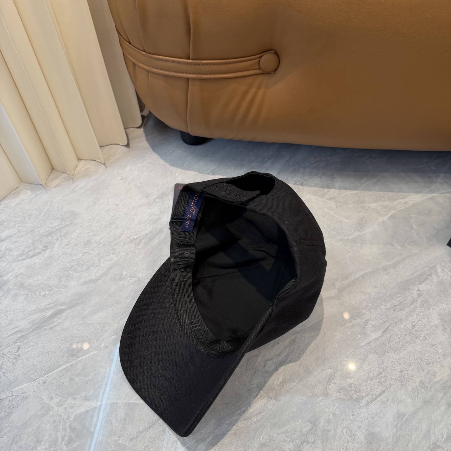 🧢LV路易威登🧢 官网高版出货，刺绣棒球帽，非常经典的经典，流行的复古美，四季可用，出门必备，非常显脸小