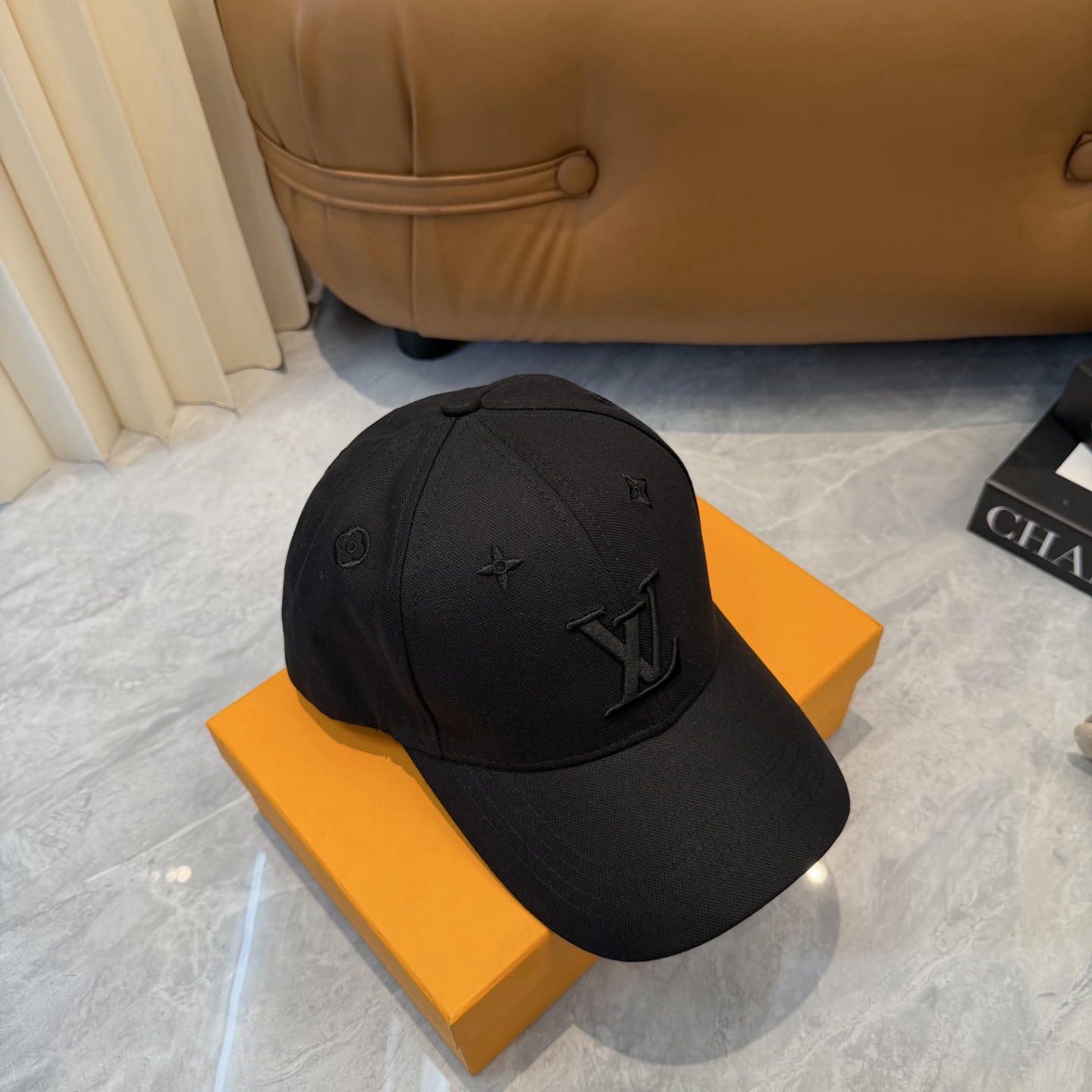 🧢LV路易威登🧢 官网高版出货，刺绣棒球帽，非常经典的经典，流行的复古美，四季可用，出门必备，非常显脸小
