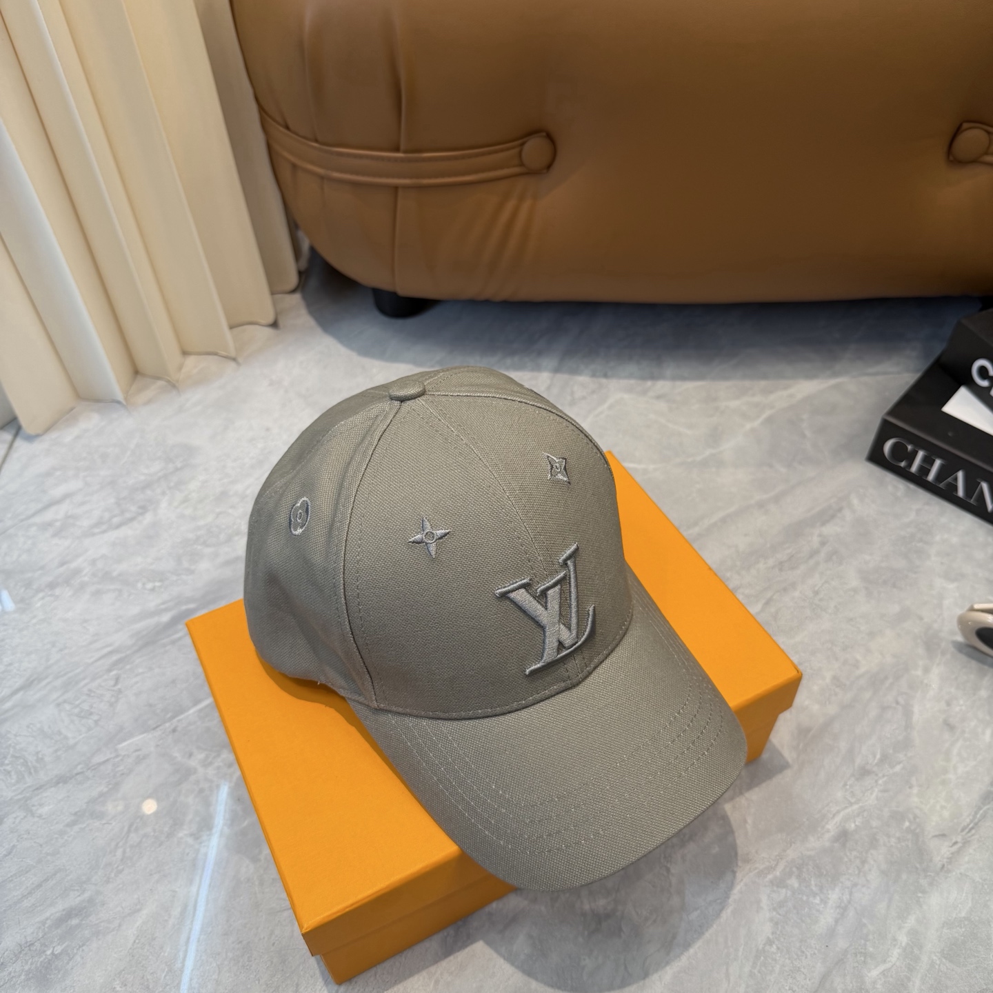 🧢LV路易威登🧢 官网高版出货，刺绣棒球帽，非常经典的经典，流行的复古美，四季可用，出门必备，非常显脸小