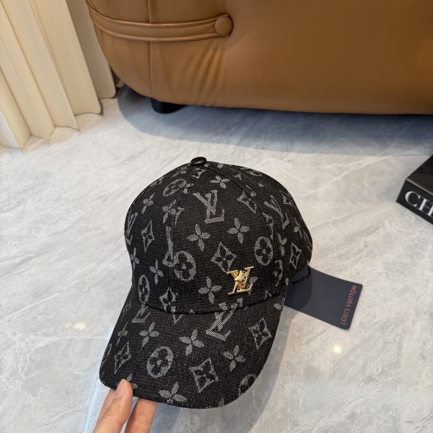 LV路易威登官网同步高版本 新款牛仔棒球帽🧢火爆技术升级，满印logo经典牛仔风街头风十足更符合现在时尚