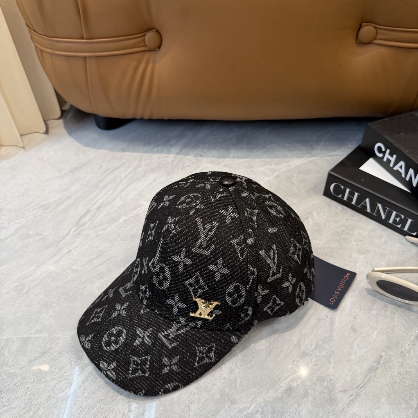 LV路易威登官网同步高版本 新款牛仔棒球帽🧢火爆技术升级，满印logo经典牛仔风街头风十足更符合现在时尚
